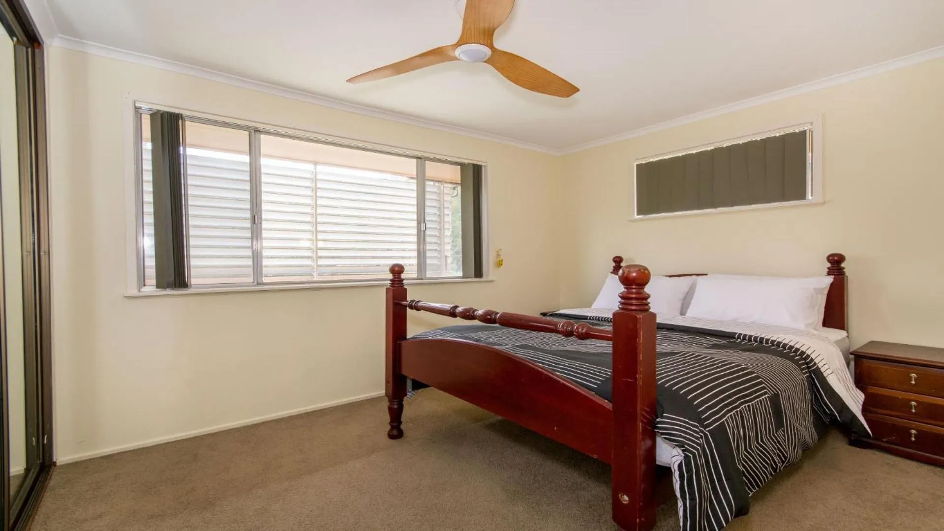 Other, Bed in Short Stroll to Surf Beach - North Street, Woorim