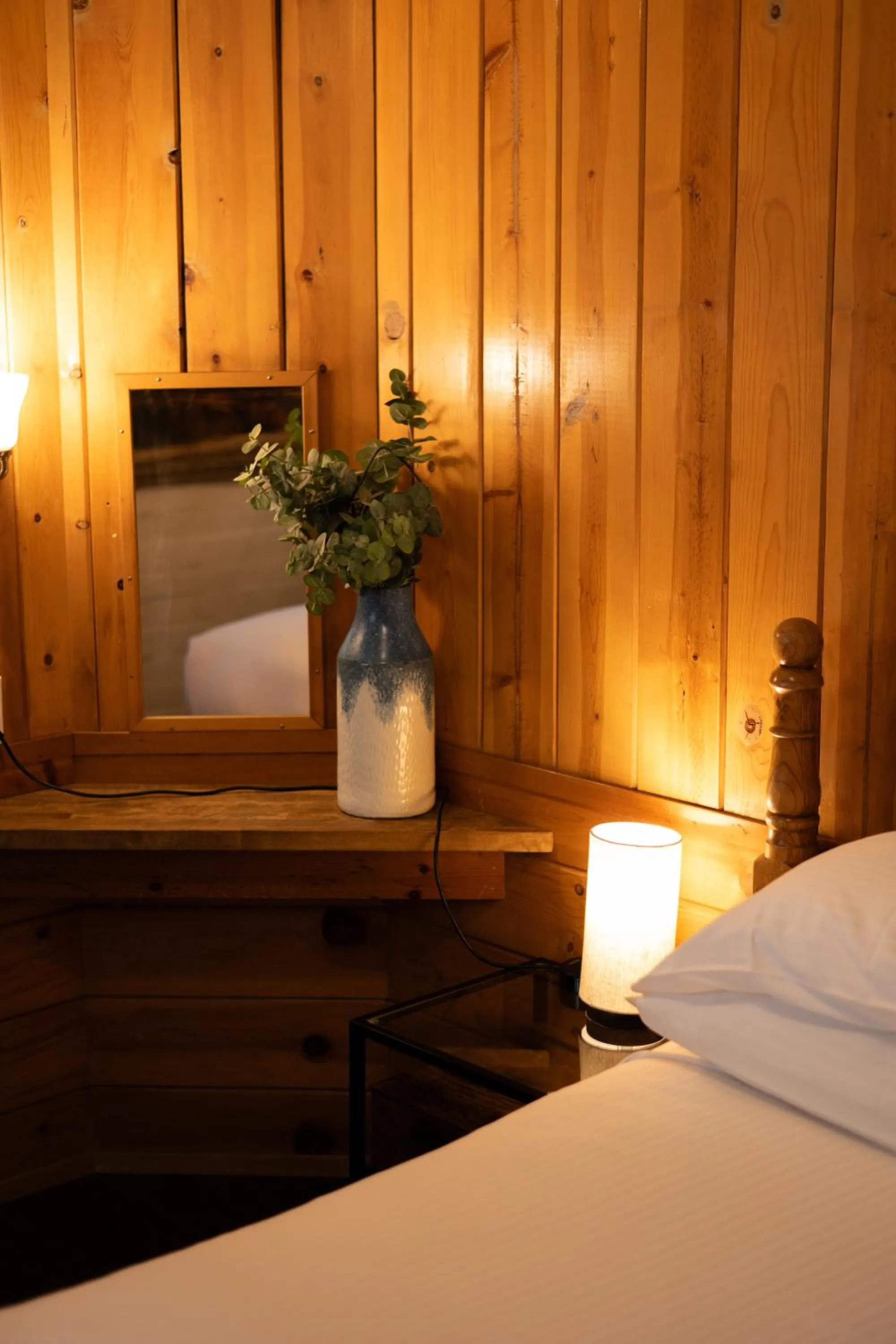 Bedroom, Bed in Lake Front Cabins