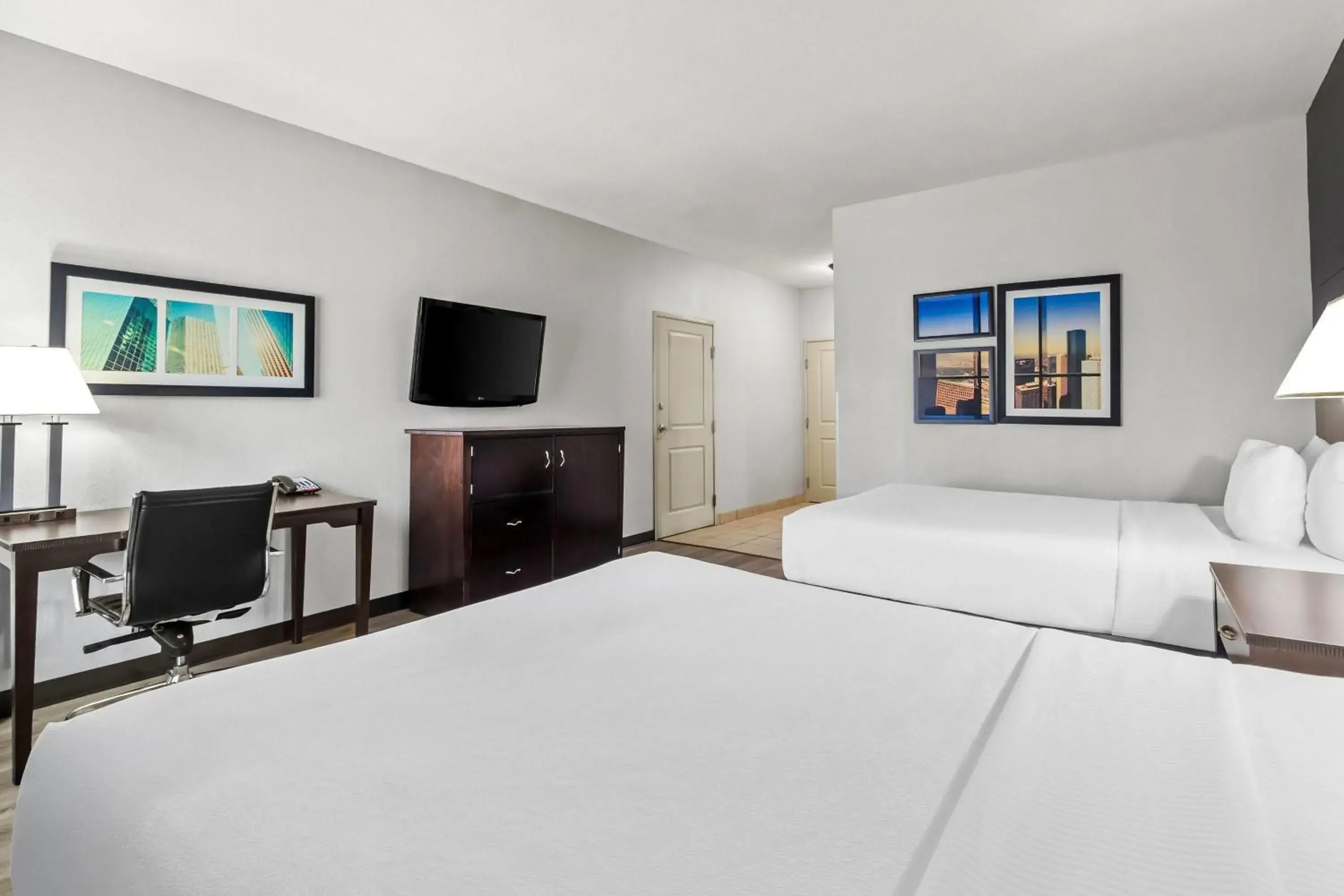 Bed in La Quinta by Wyndham Houston Energy Corridor Bed in La Quinta by Wyndham Houston Energy Corridor