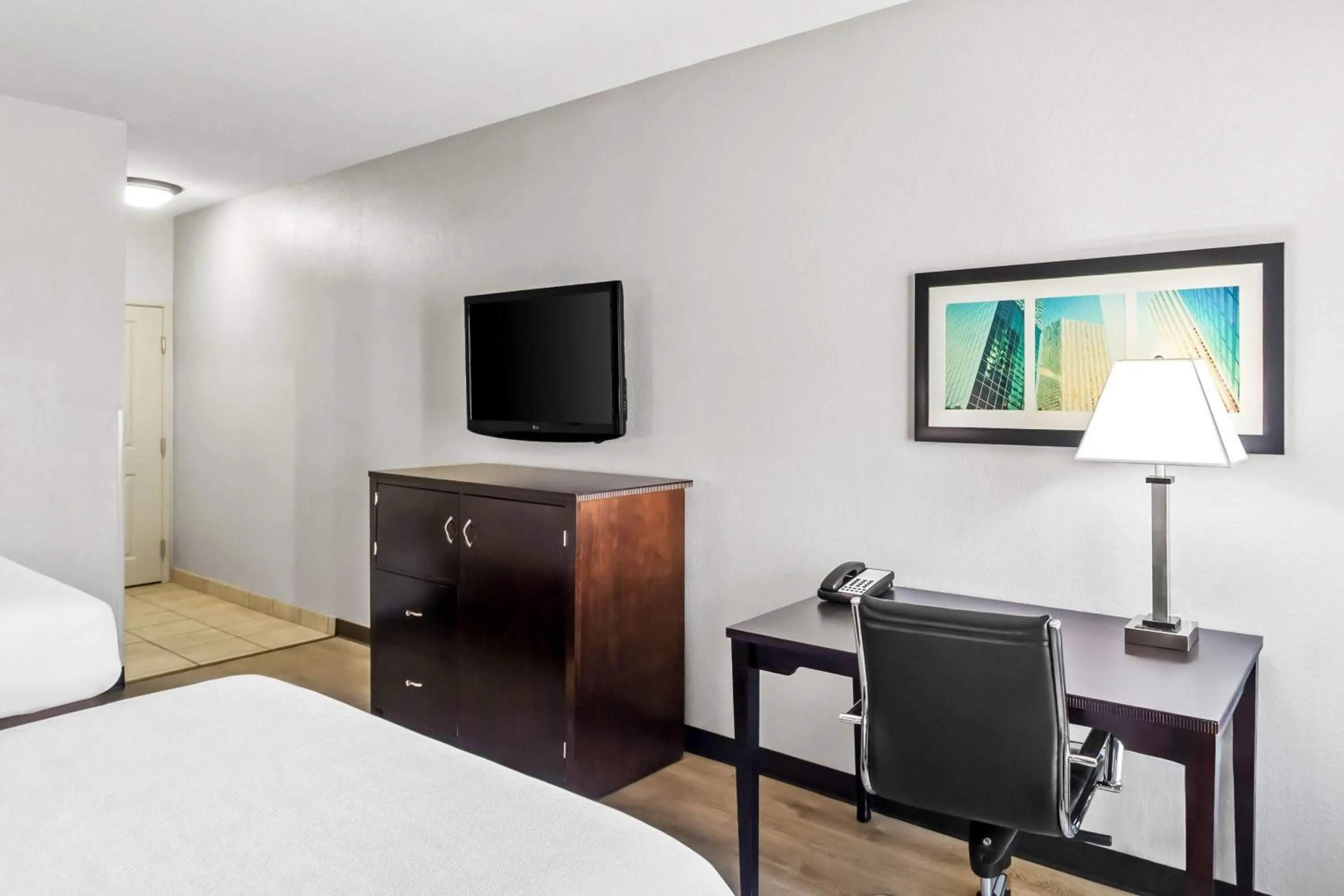 Bed in La Quinta by Wyndham Houston Energy Corridor