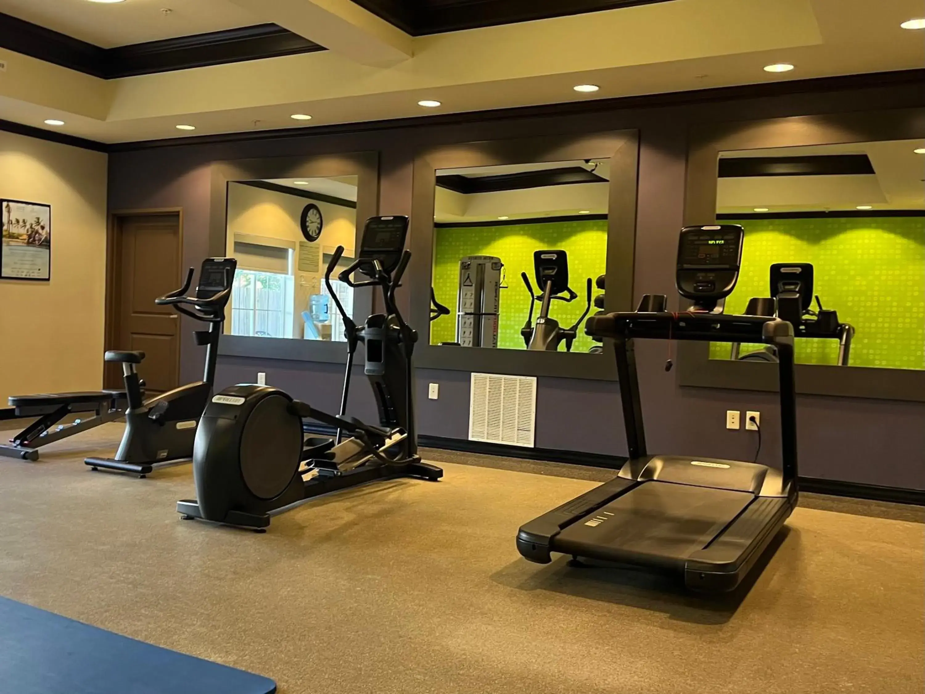 Fitness centre/facilities in La Quinta by Wyndham Houston Energy Corridor Fitness centre/facilities in La Quinta by Wyndham Houston Energy Corridor