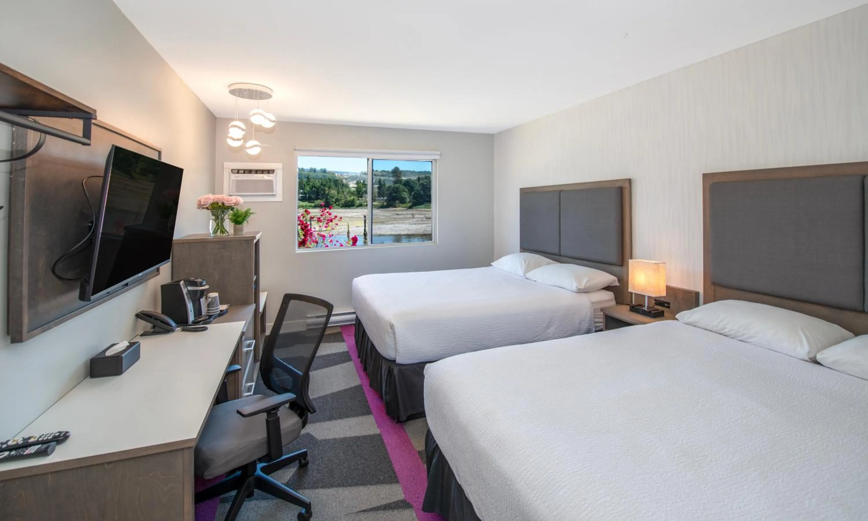 Bed in The Spot at Porpoise Bay