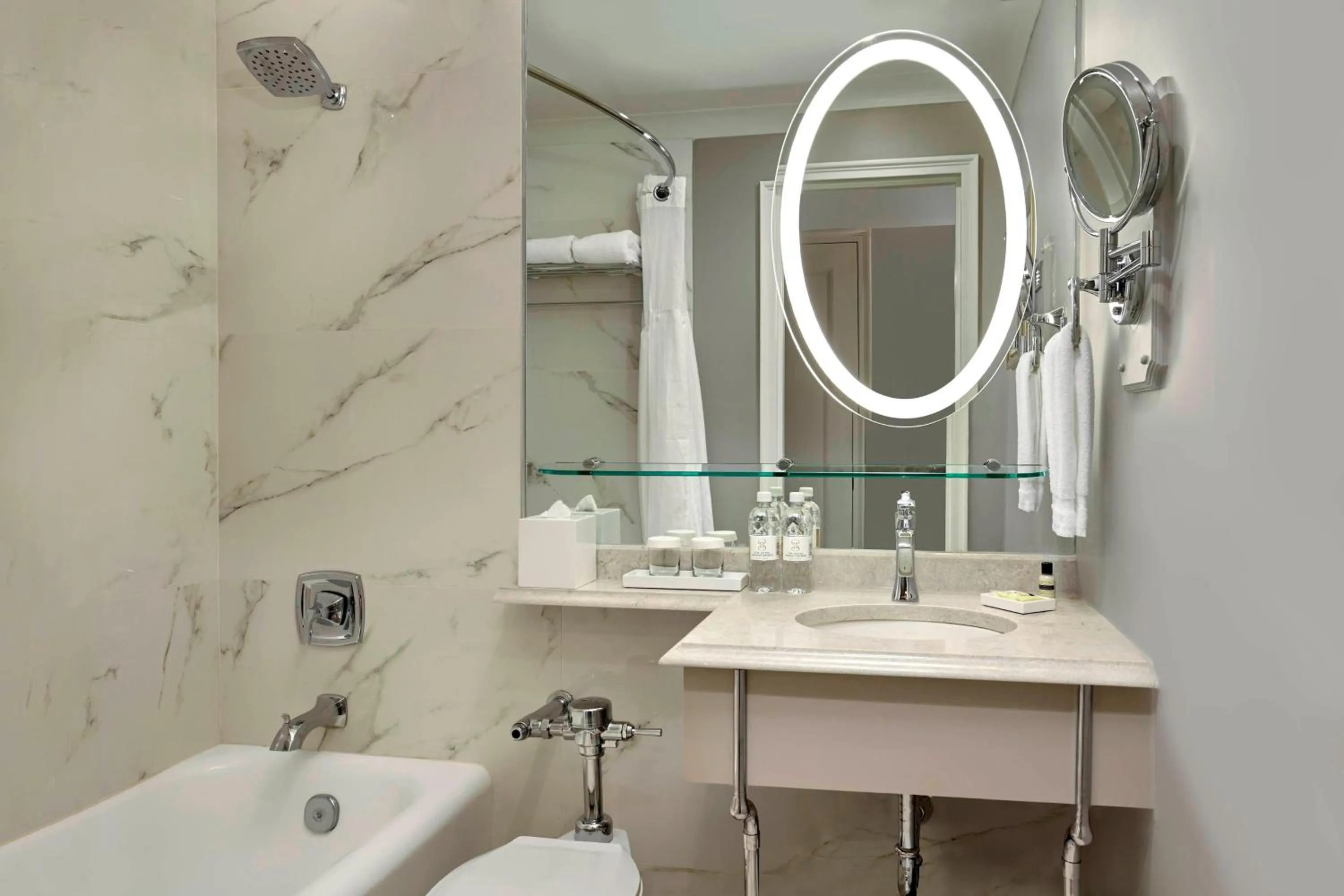 Bathroom in The Hotel Saskatchewan, Autograph Collection