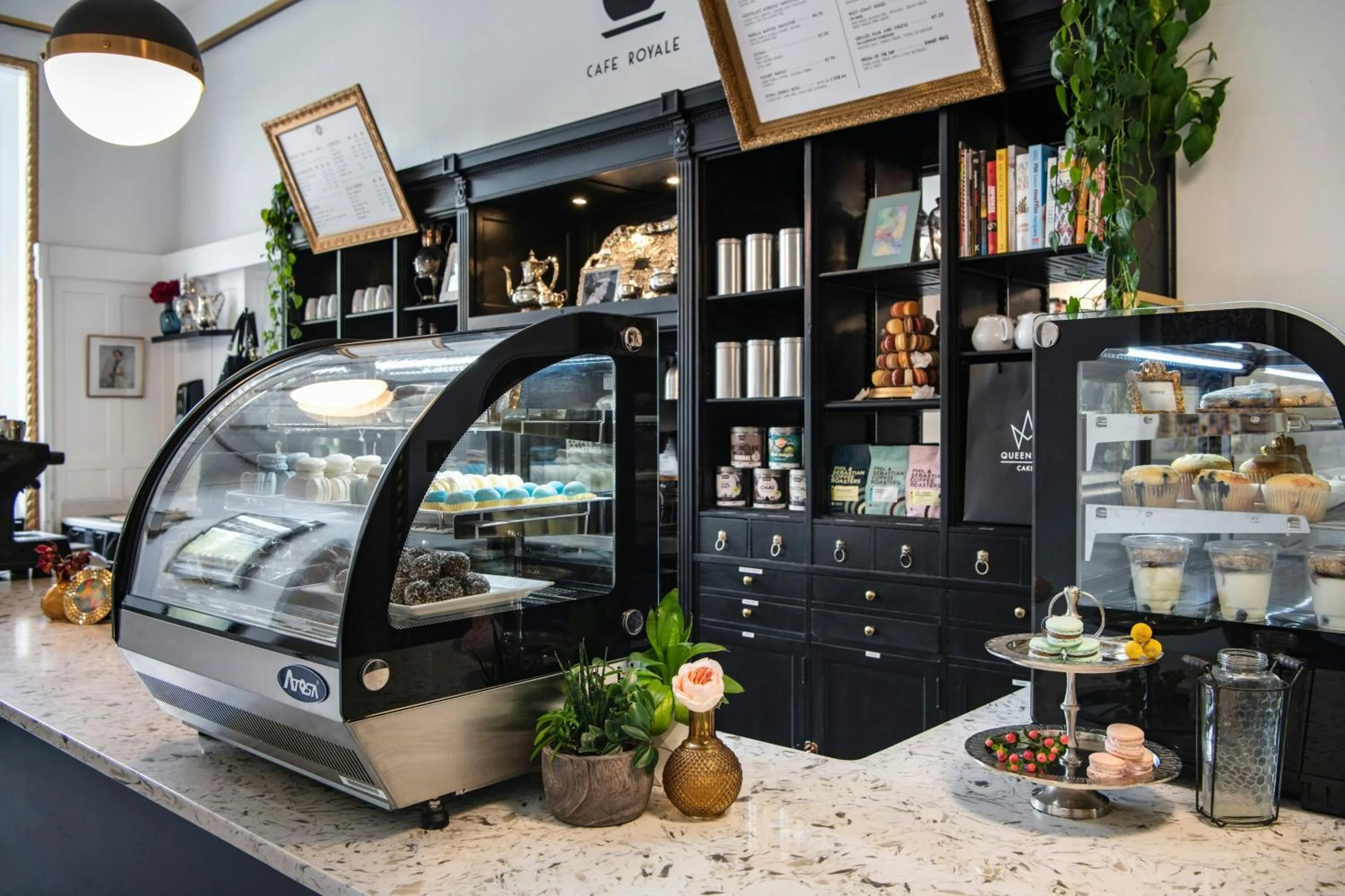 Restaurant/places to eat in The Hotel Saskatchewan, Autograph Collection