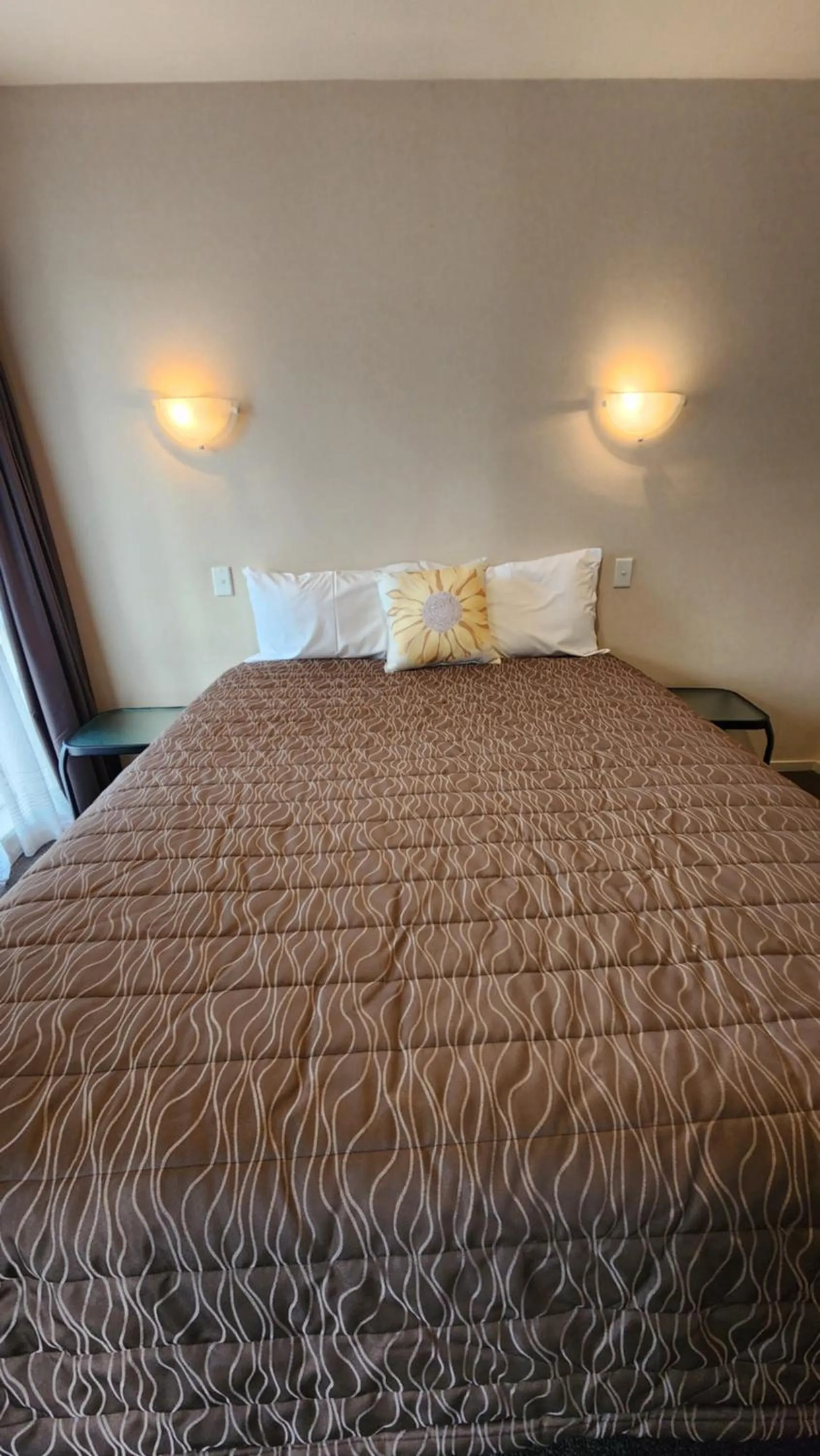 Bedroom, Bed in Ashburton's Regency Motel