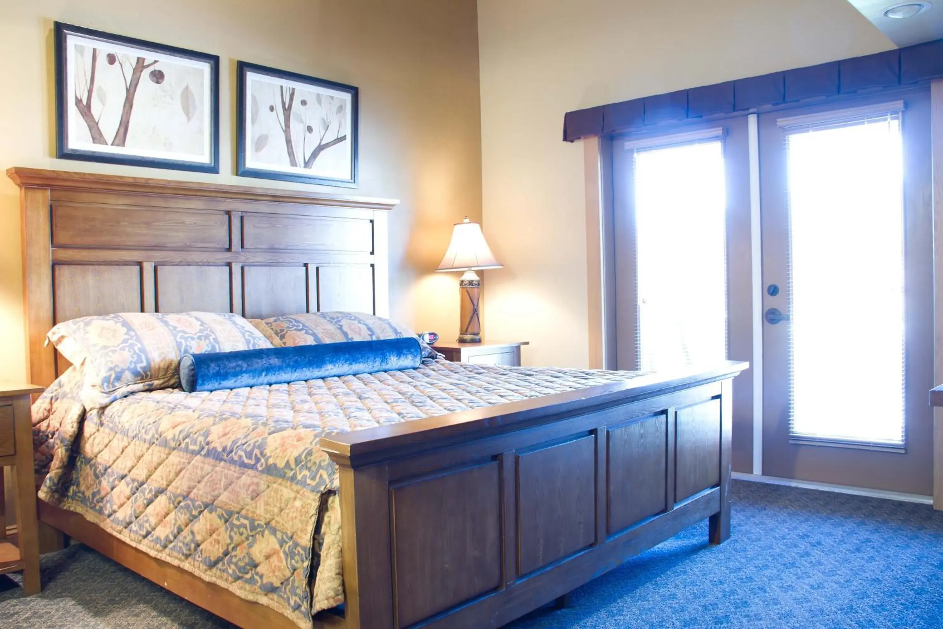 Photo of the whole room, Bed in WorldMark Steamboat Springs Photo of the whole room, Bed in WorldMark Steamboat Springs