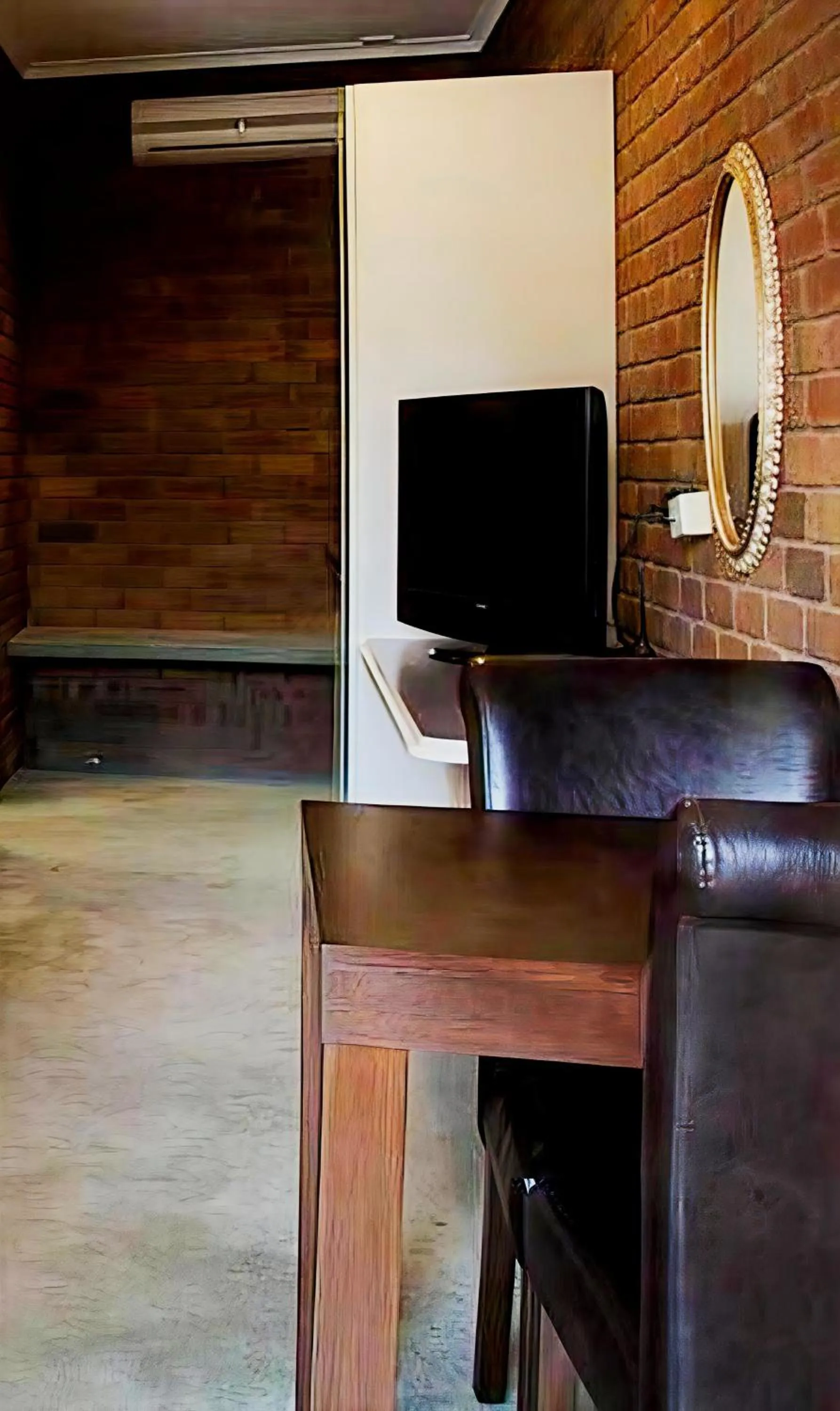 TV and multimedia in Fountain Court Motor Inn Albury