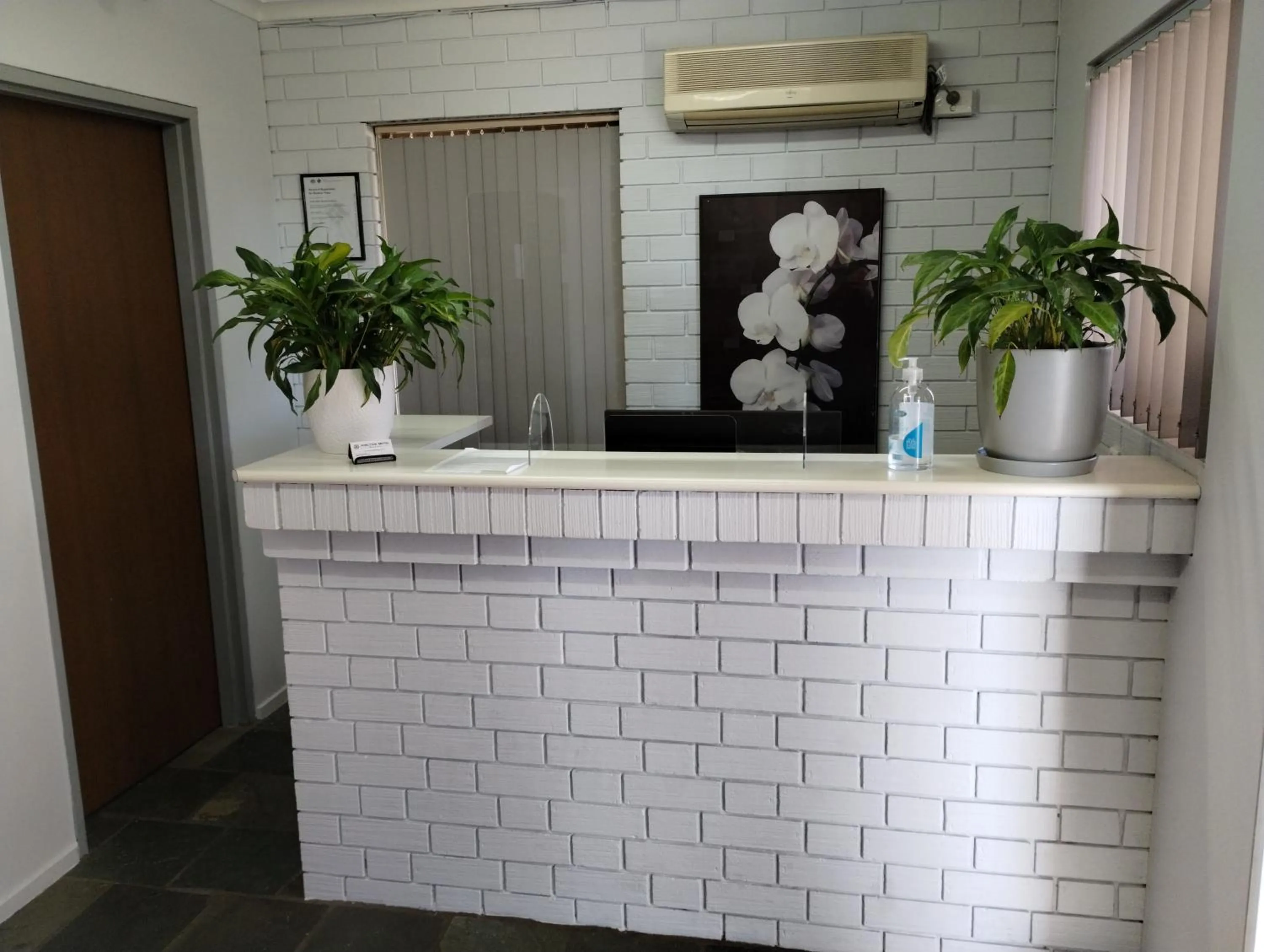 Property building in Junction Motel Wagga