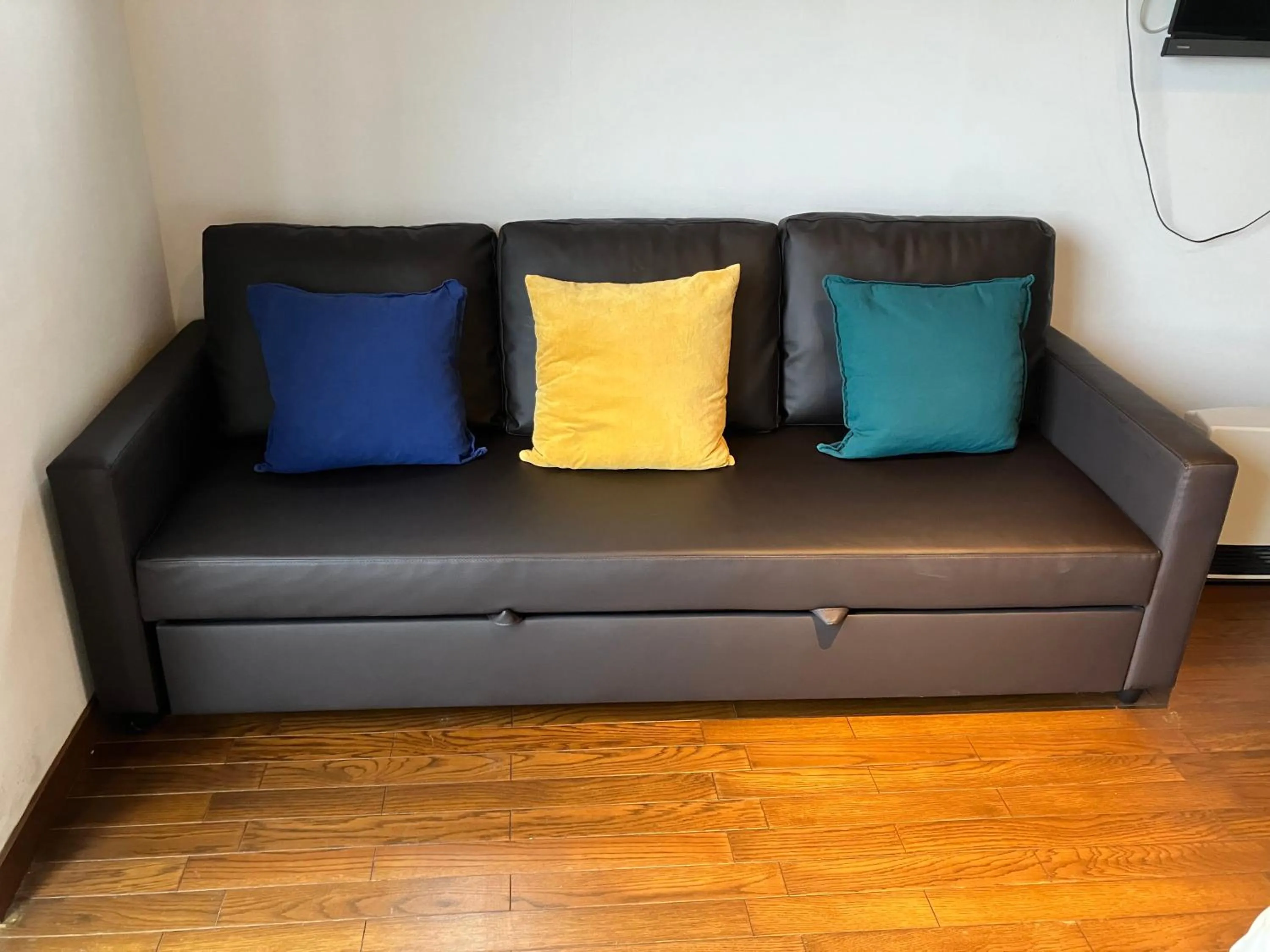 Seating area in Ashinoko Port Villa MIRAHAKONE