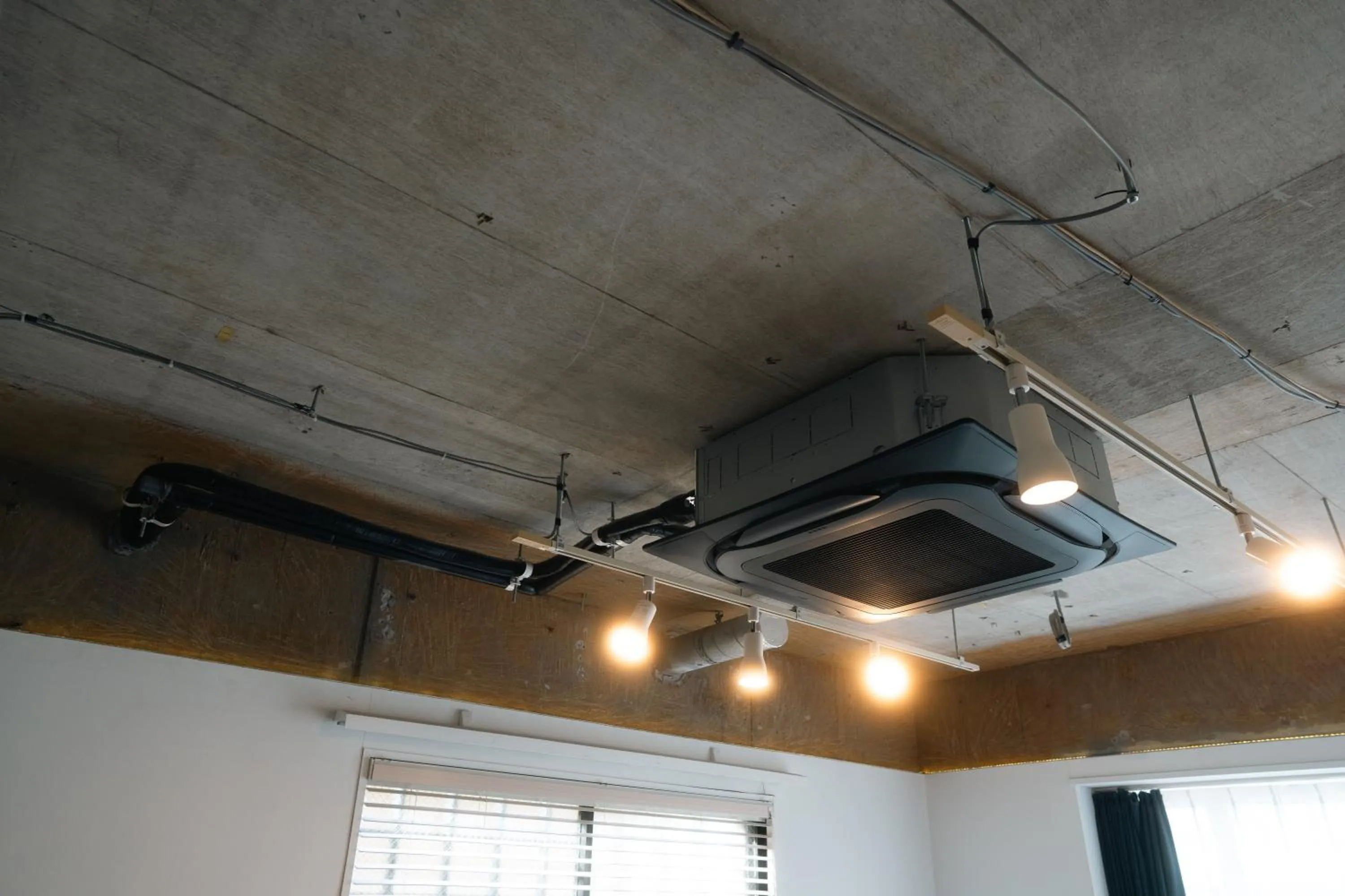 air conditioner in Ashinoko Port Villa MIRAHAKONE