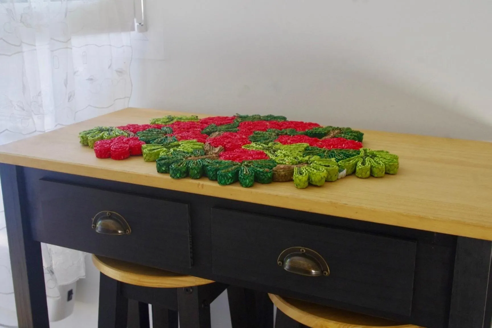 Dining area in Chambres d'hôtes "HOR DAGO" près de la gare d'Hendaye avec le petit-déjeuner