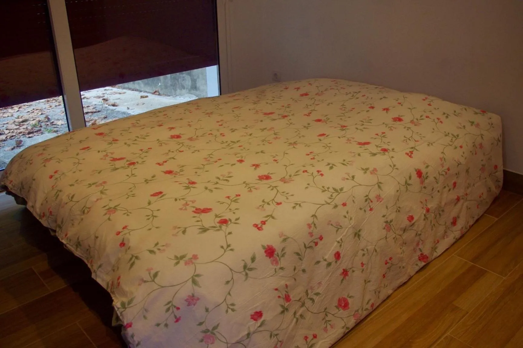 Bed in Chambres d'hôtes "HOR DAGO" près de la gare d'Hendaye avec le petit-déjeuner