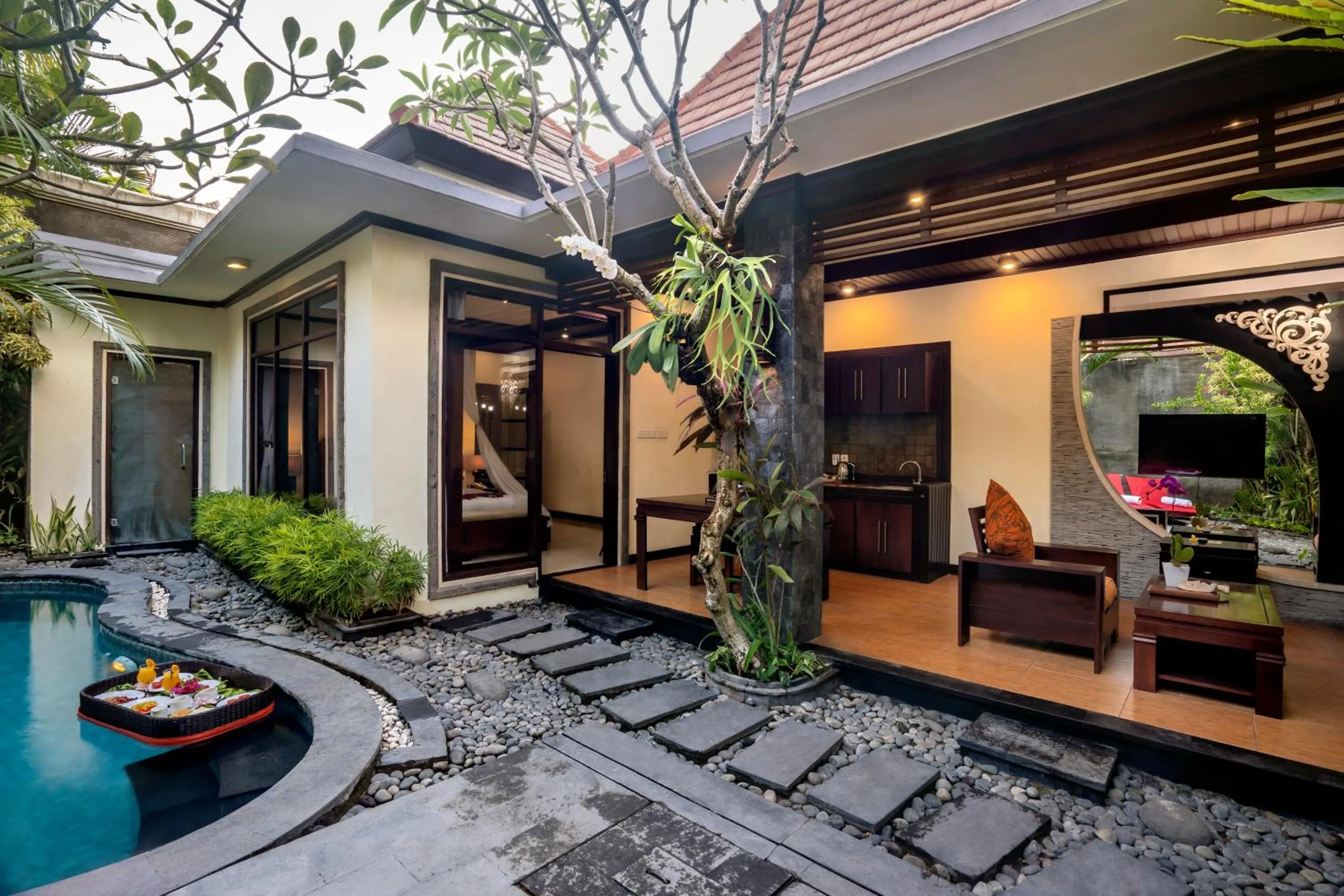 Facade/entrance in The Bali Dream Villa & Resort Echo Beach Canggu