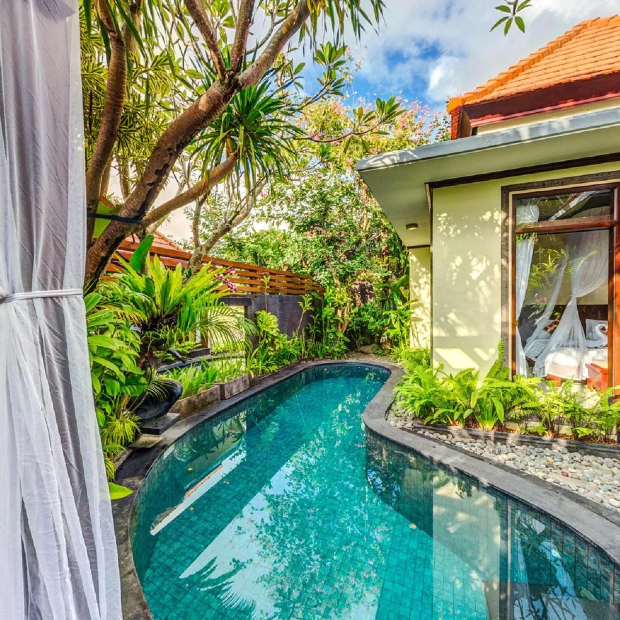 Garden in The Bali Dream Villa & Resort Echo Beach Canggu