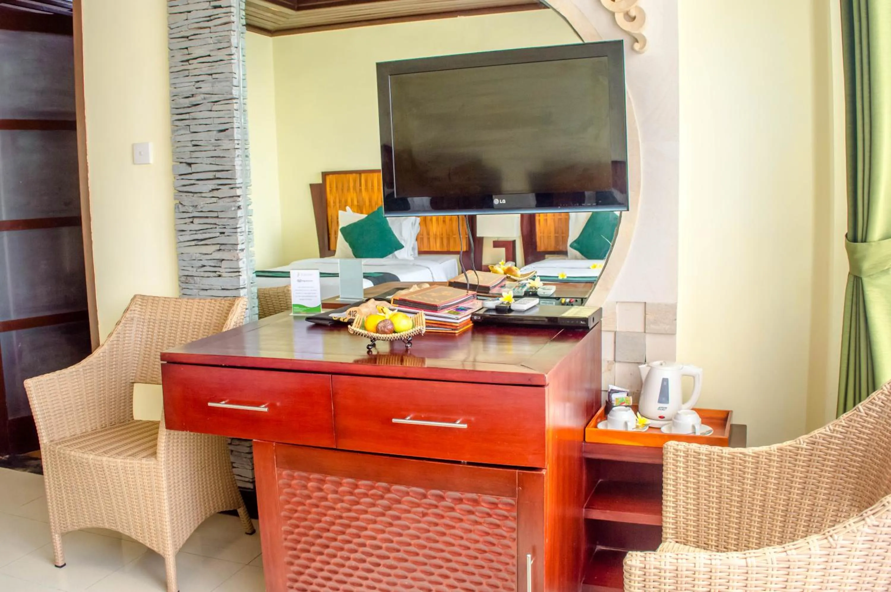 TV and multimedia in The Bali Dream Villa & Resort Echo Beach Canggu