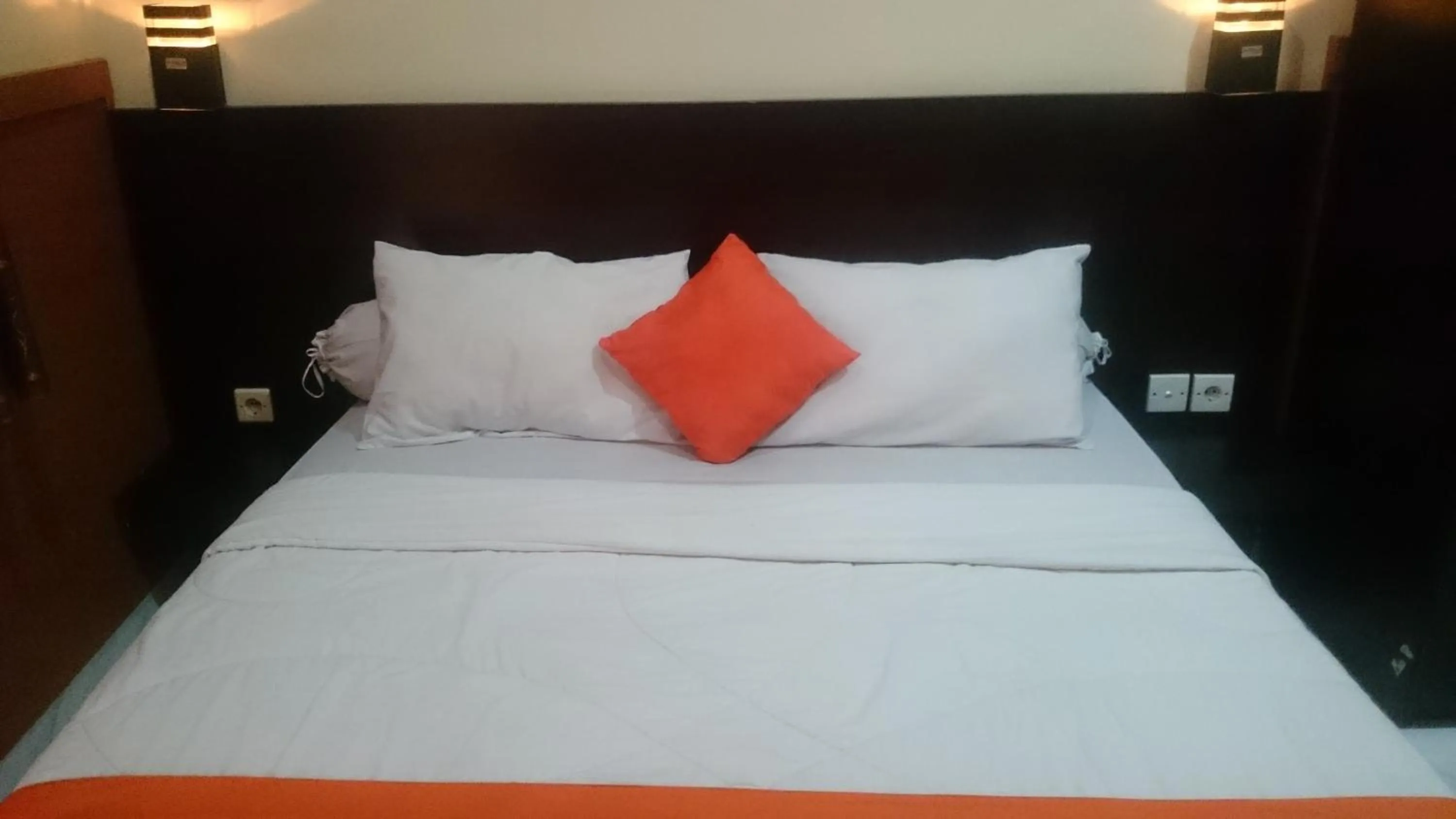 Bedroom in Agus Beach Inn