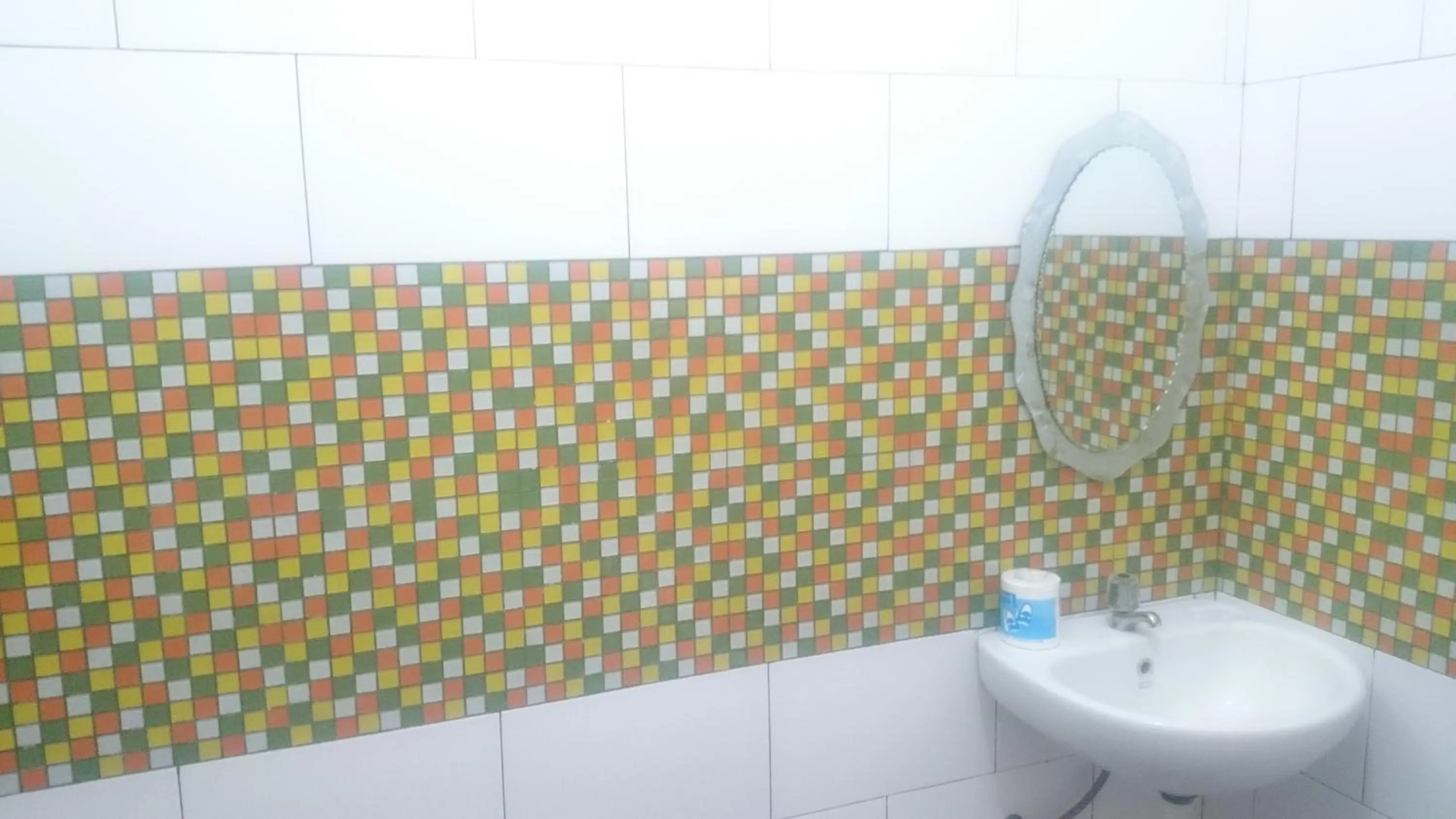 Bathroom in Agus Beach Inn