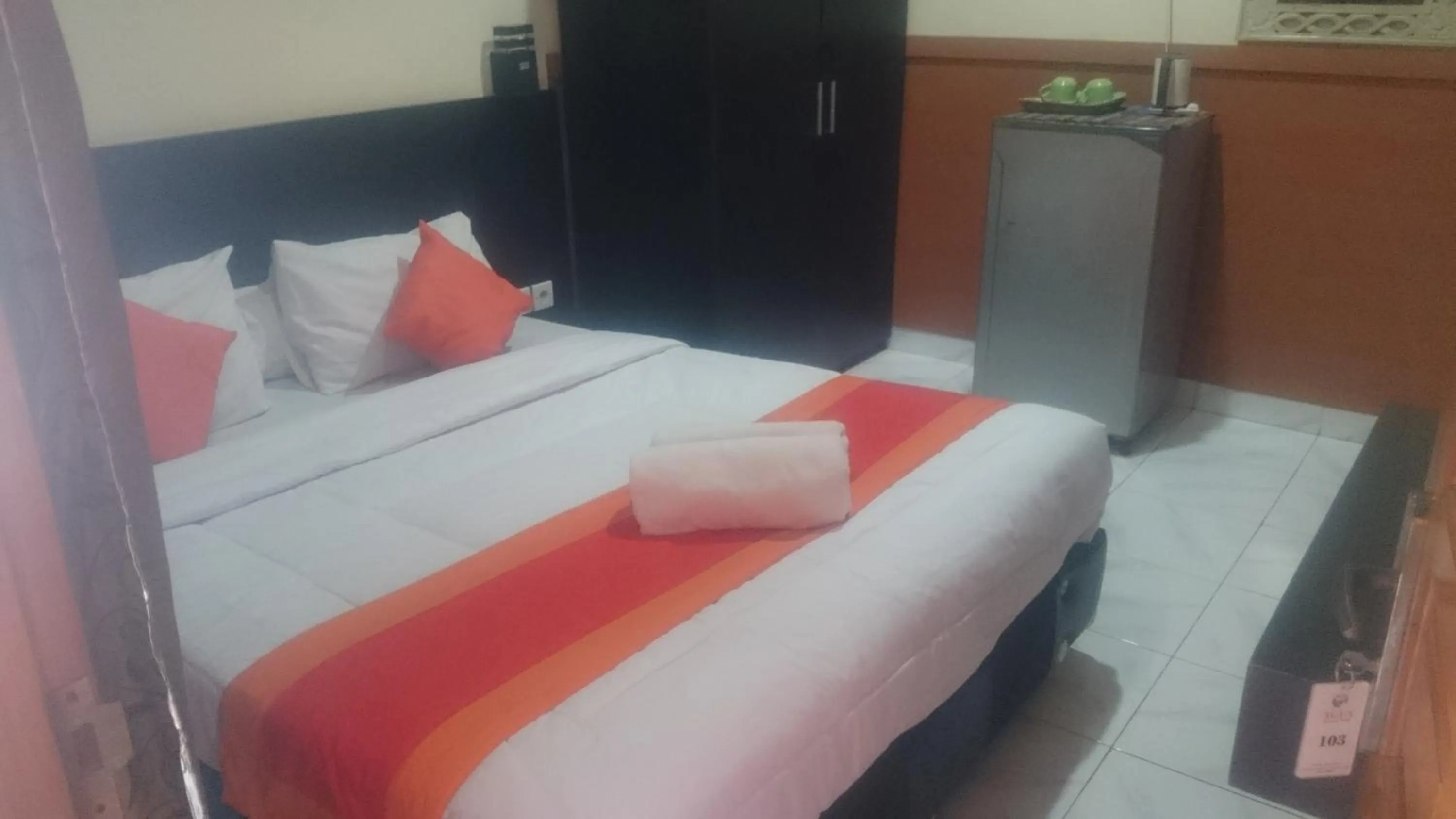 Photo of the whole room in Agus Beach Inn