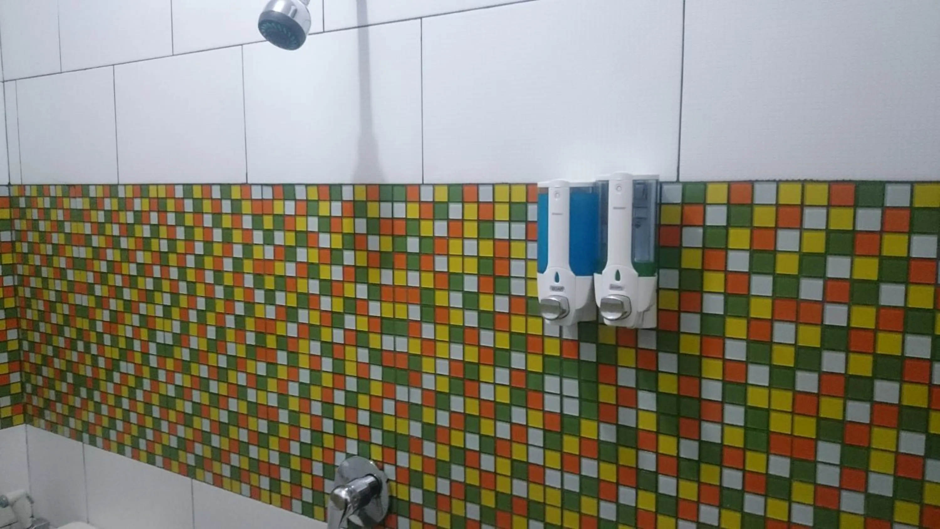 Shower in Agus Beach Inn