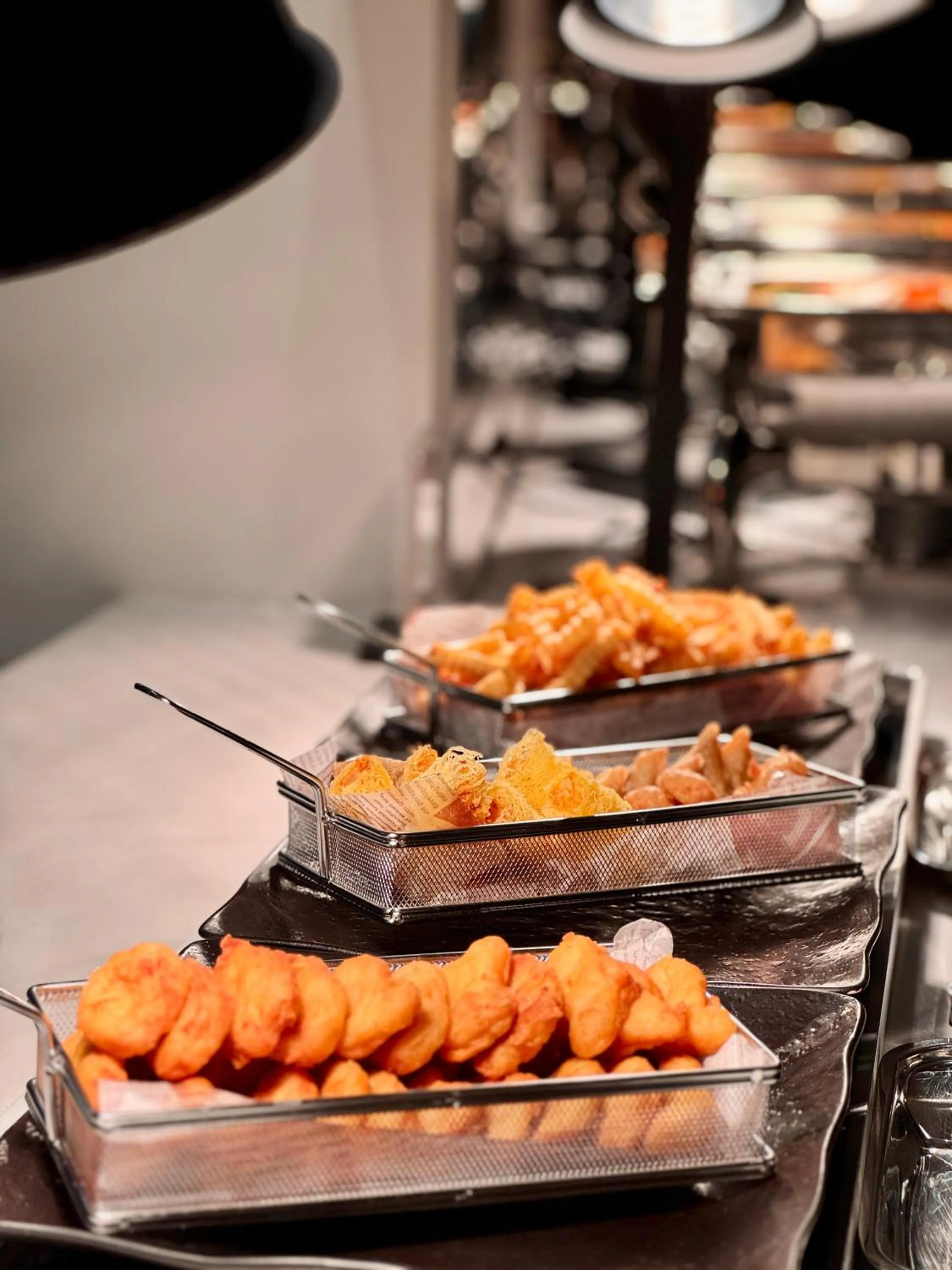 Restaurant/places to eat in Asia International Hotel Guangdong