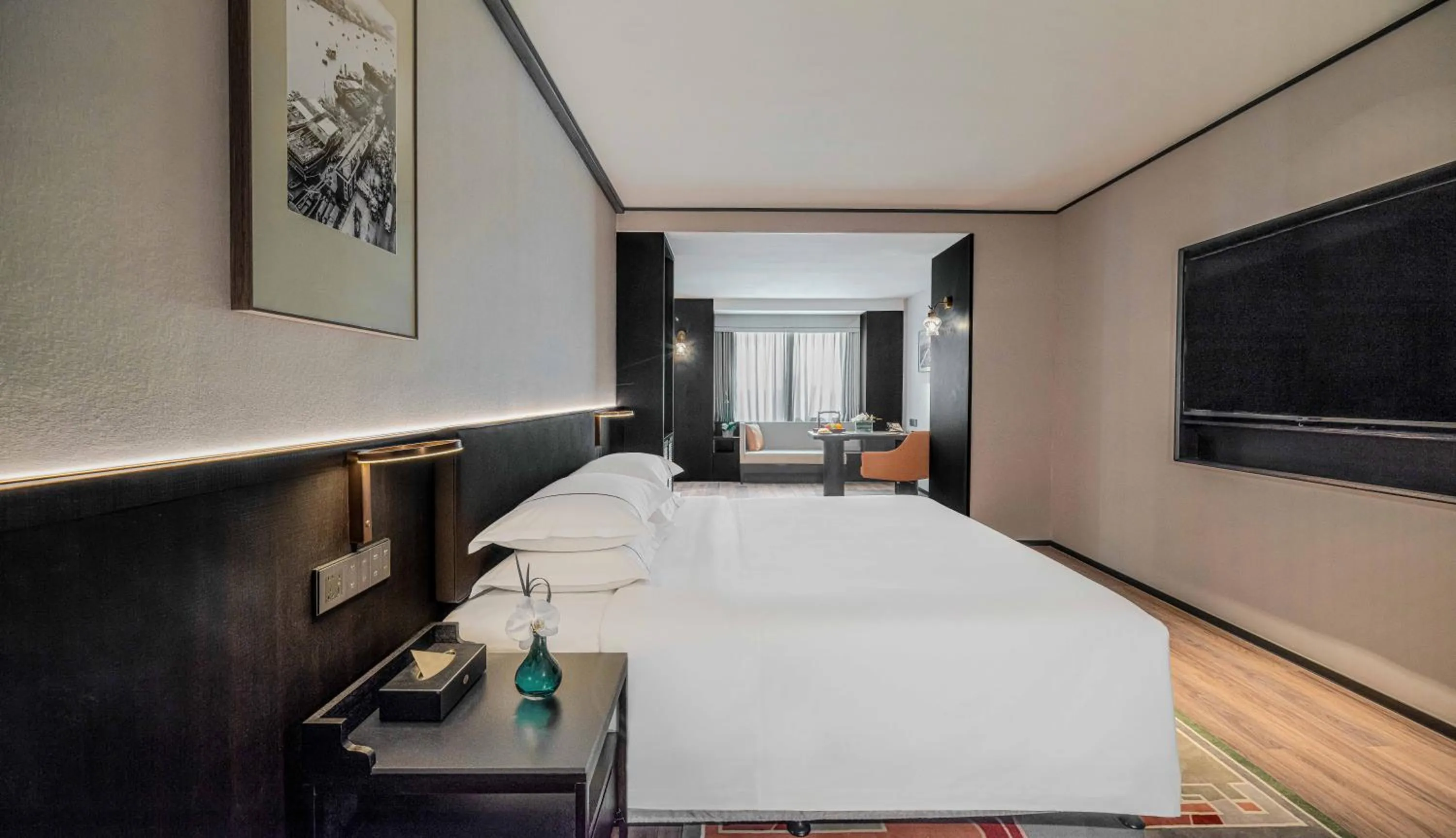 Decorative detail, Bed in Asia International Hotel Guangdong