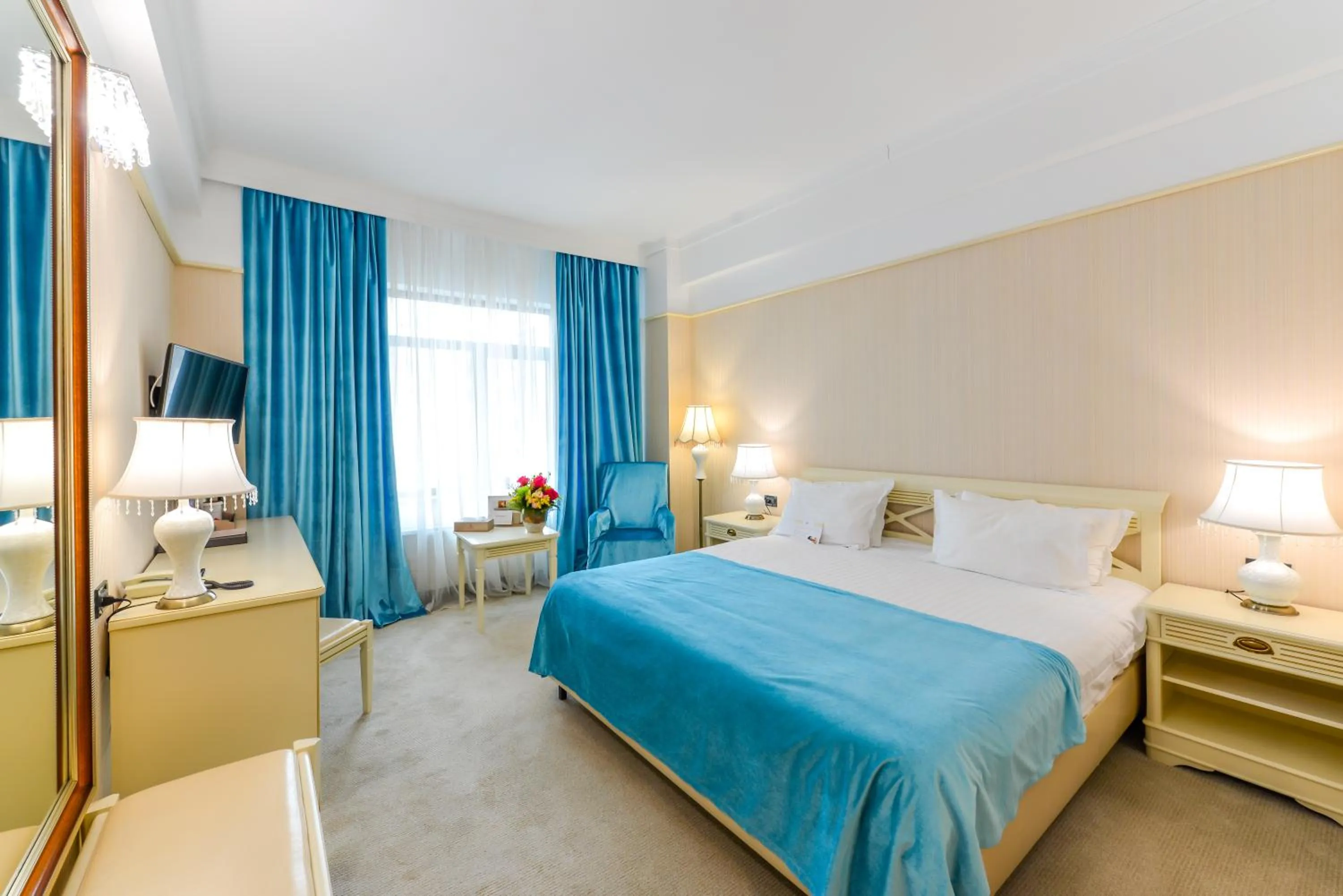 Bed in Phoenicia Grand Hotel