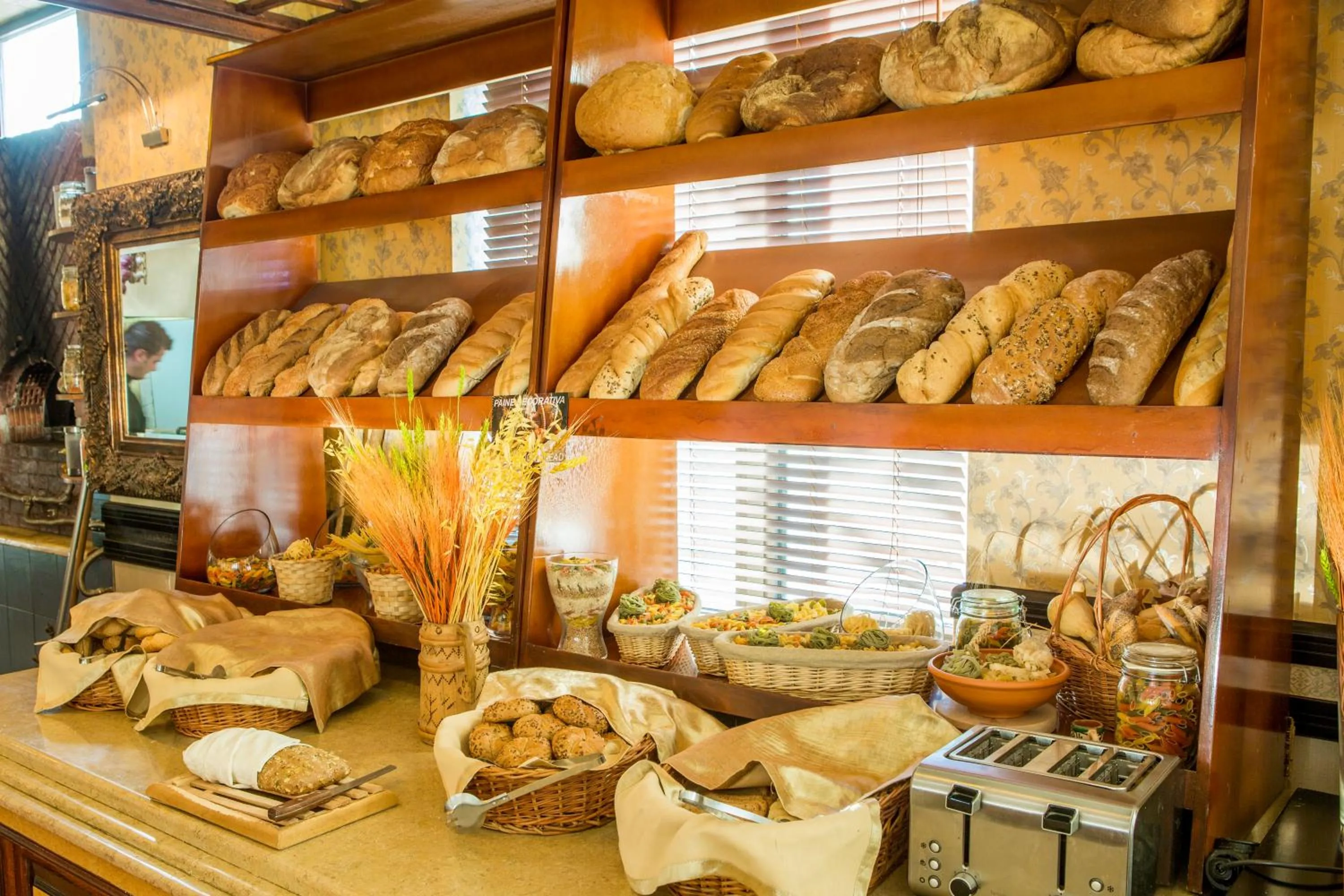 Restaurant/places to eat in Phoenicia Grand Hotel