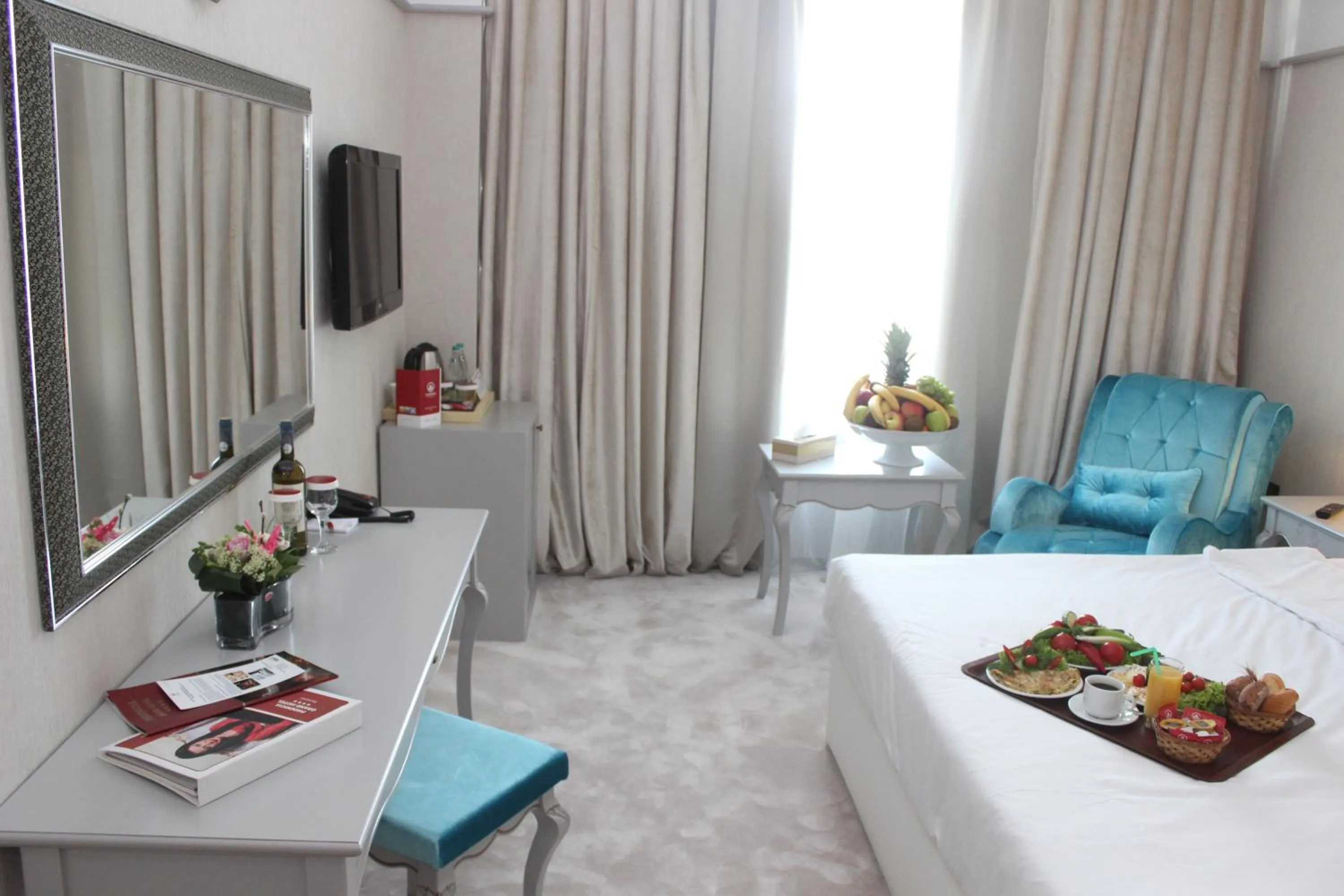 Coffee/tea facilities, Bed in Phoenicia Grand Hotel