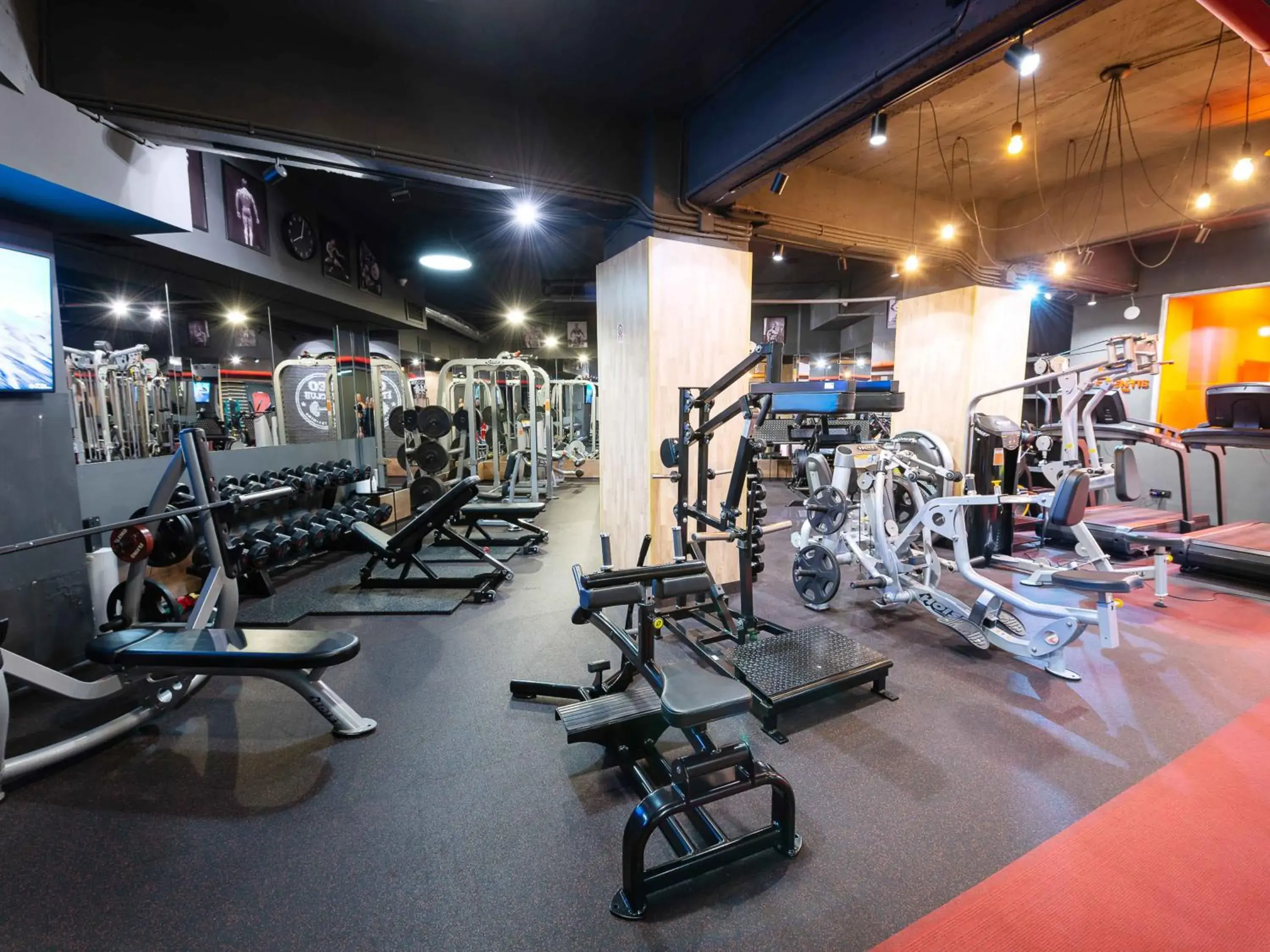 Fitness centre/facilities in Phoenicia Grand Hotel Fitness centre/facilities in Phoenicia Grand Hotel