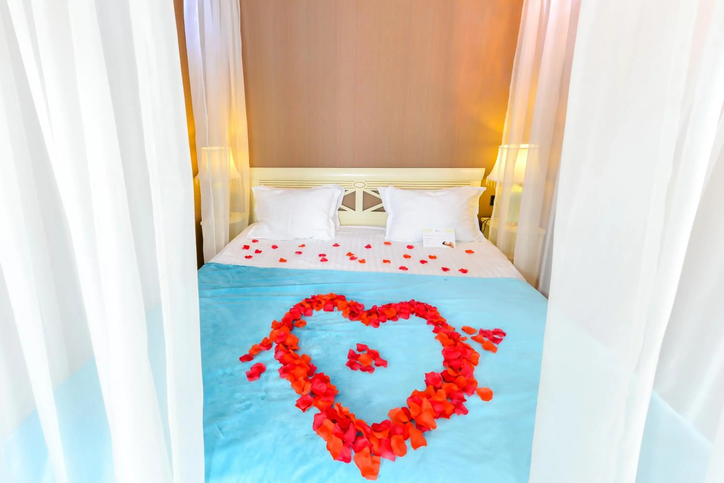 Bed in Phoenicia Grand Hotel Bed in Phoenicia Grand Hotel