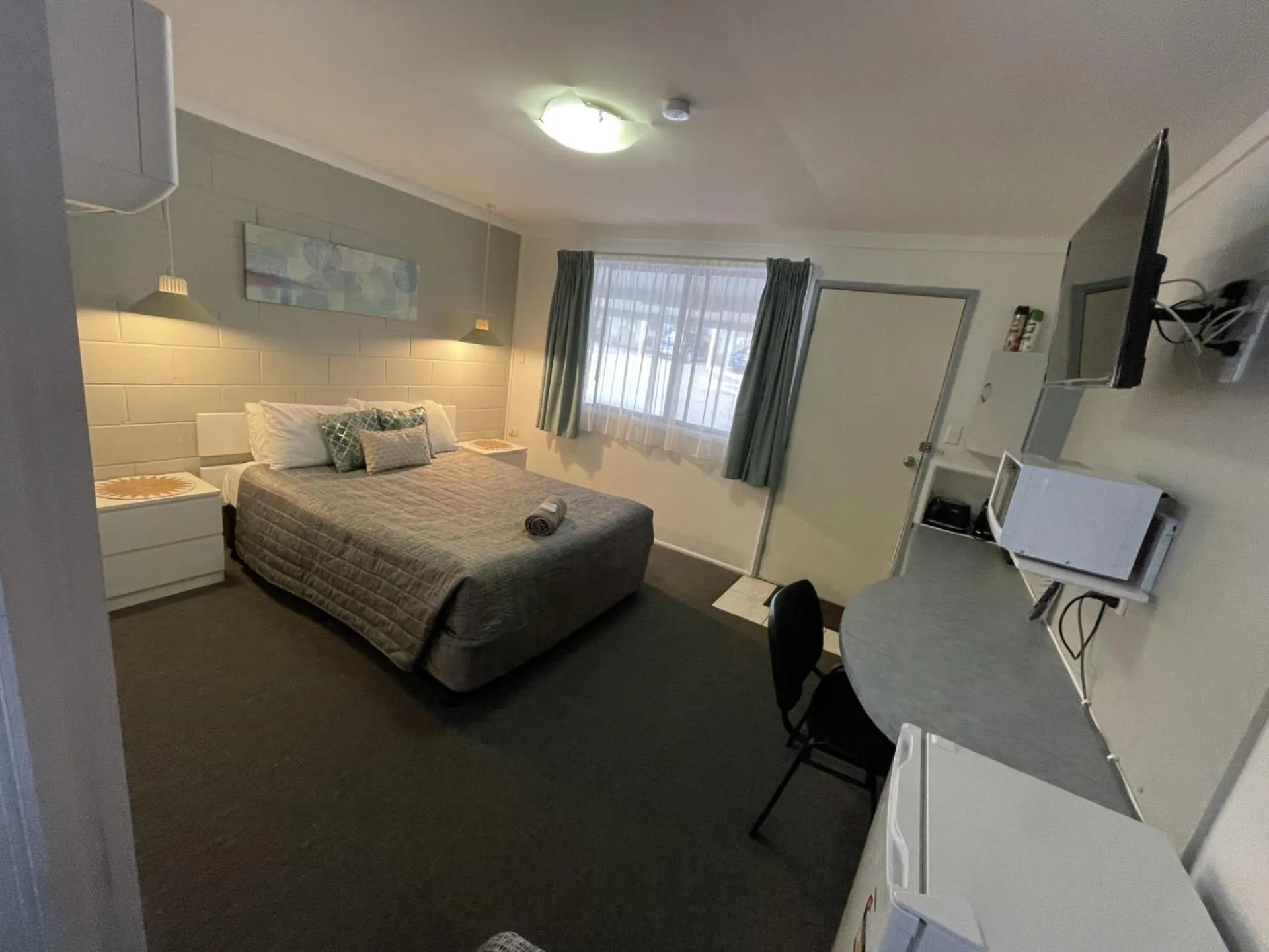 Bed in Hatton Vale Motel