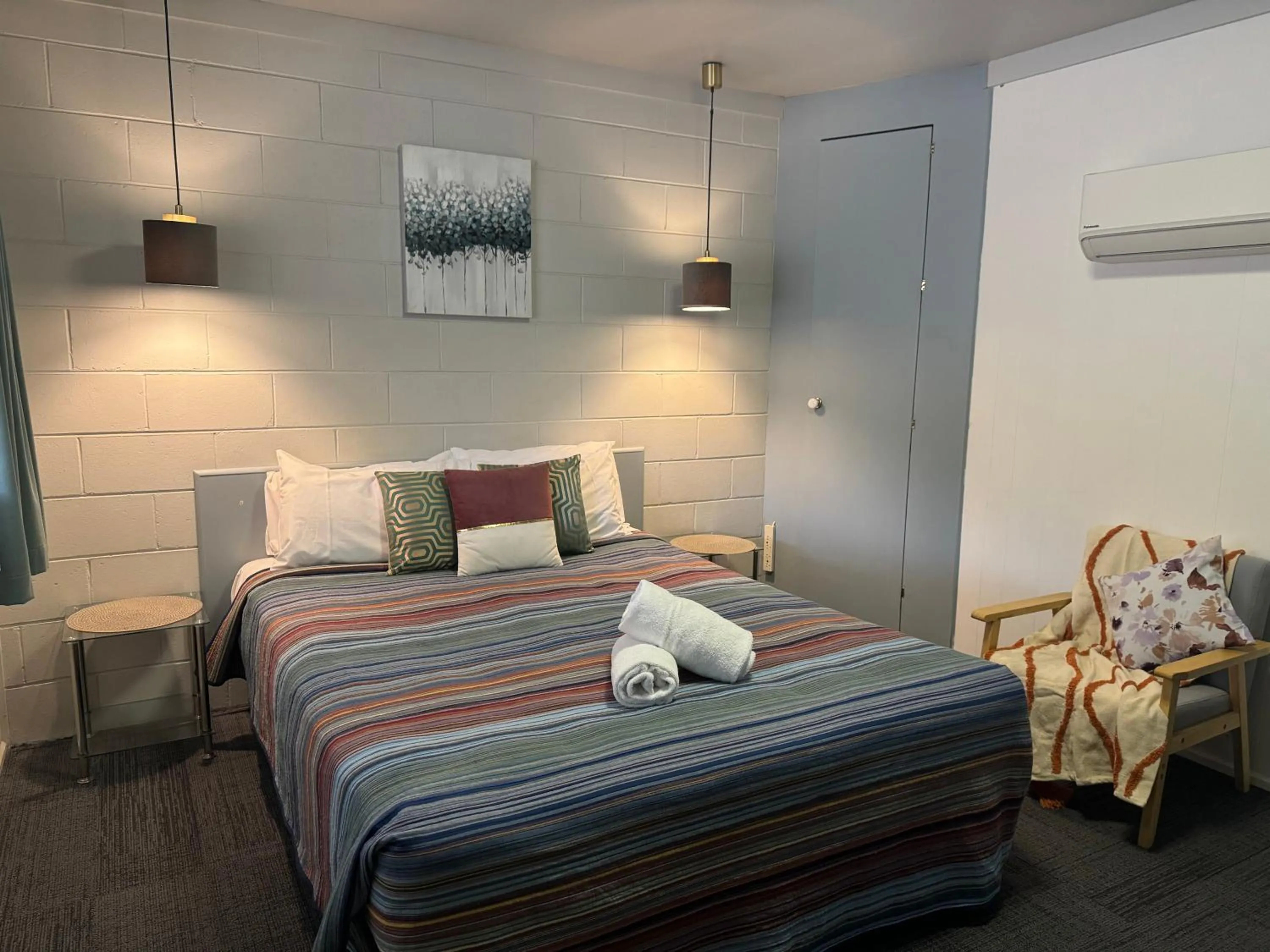 Bed in Hatton Vale Motel