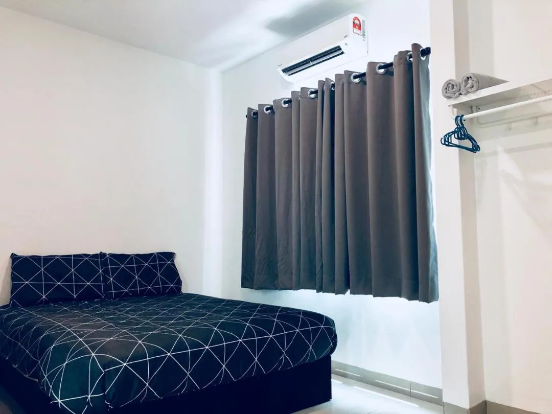 Bed in LunaStay (Shared Common Area)