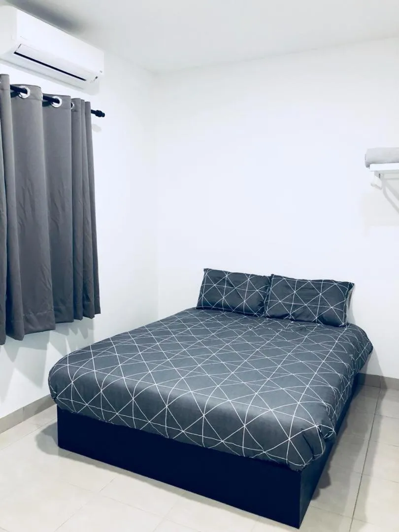 Bed in LunaStay (Shared Common Area)