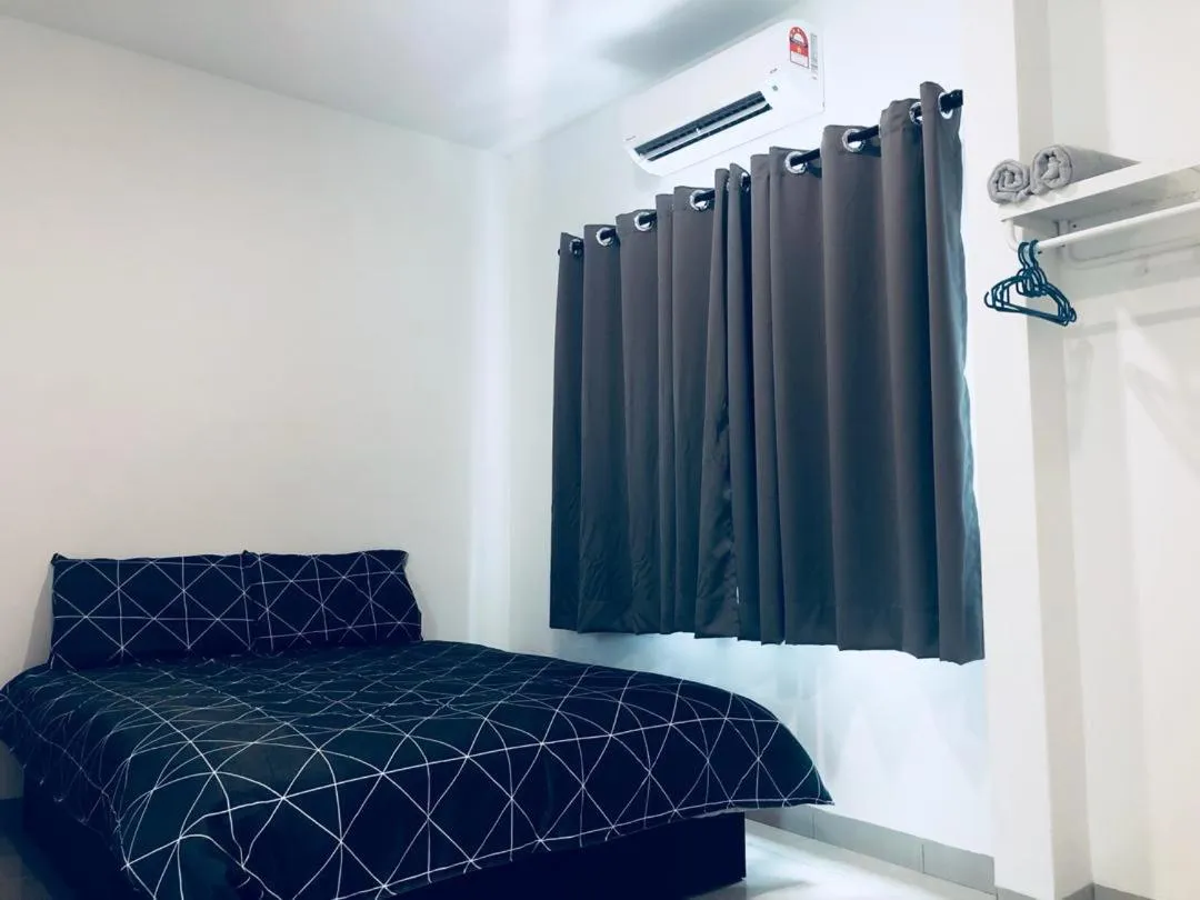 Bed in LunaStay (Shared Common Area)