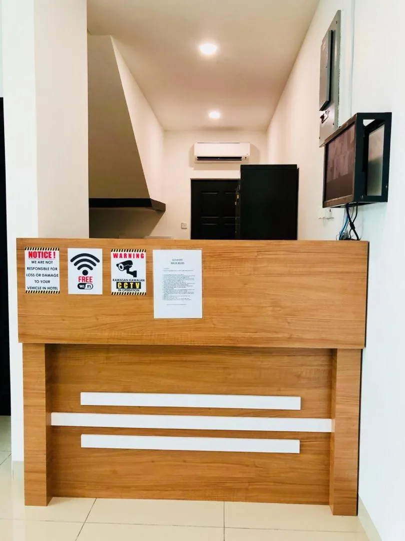 LunaStay (Shared Common Area)