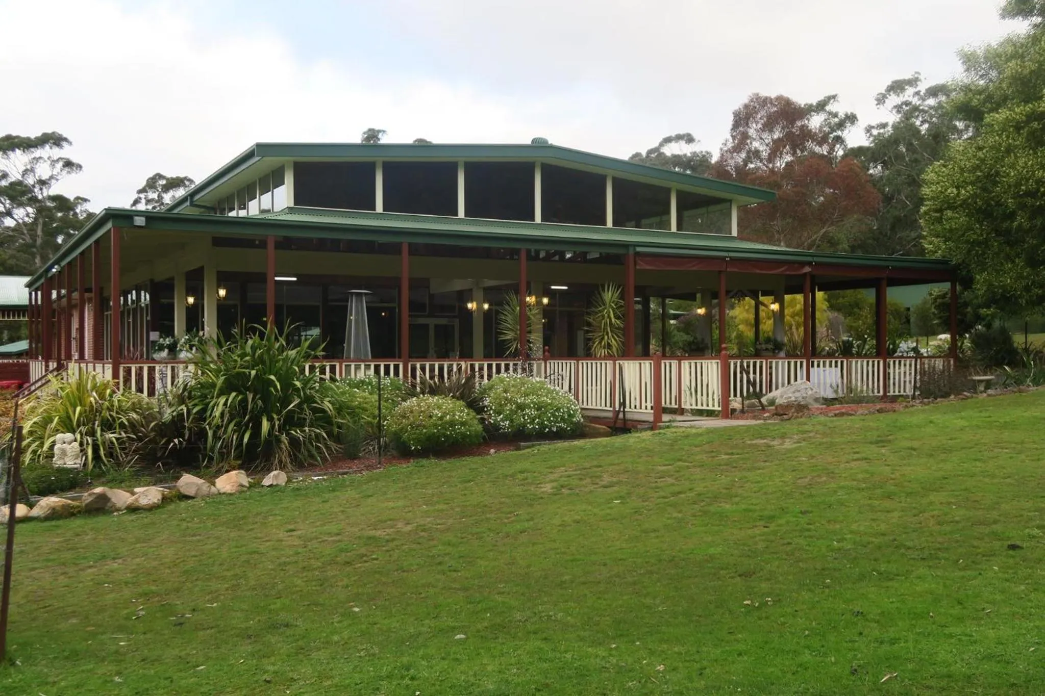Property building in Halls Gap Valley Lodges