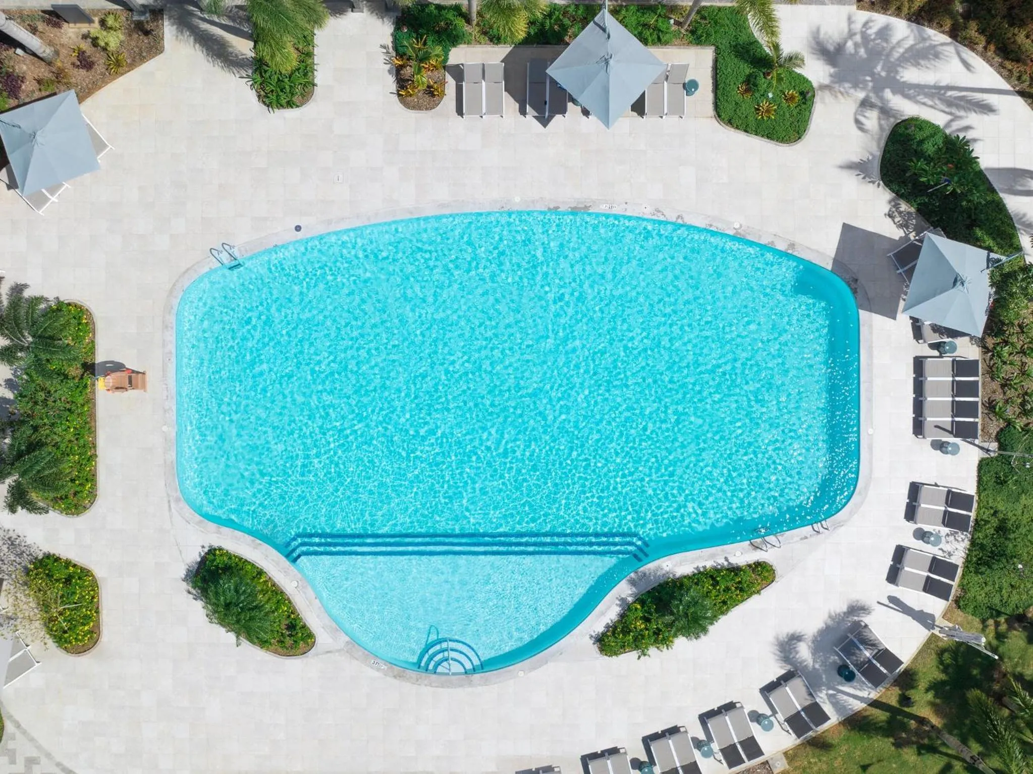 Swimming pool in Crowne Plaza Resort Saipan