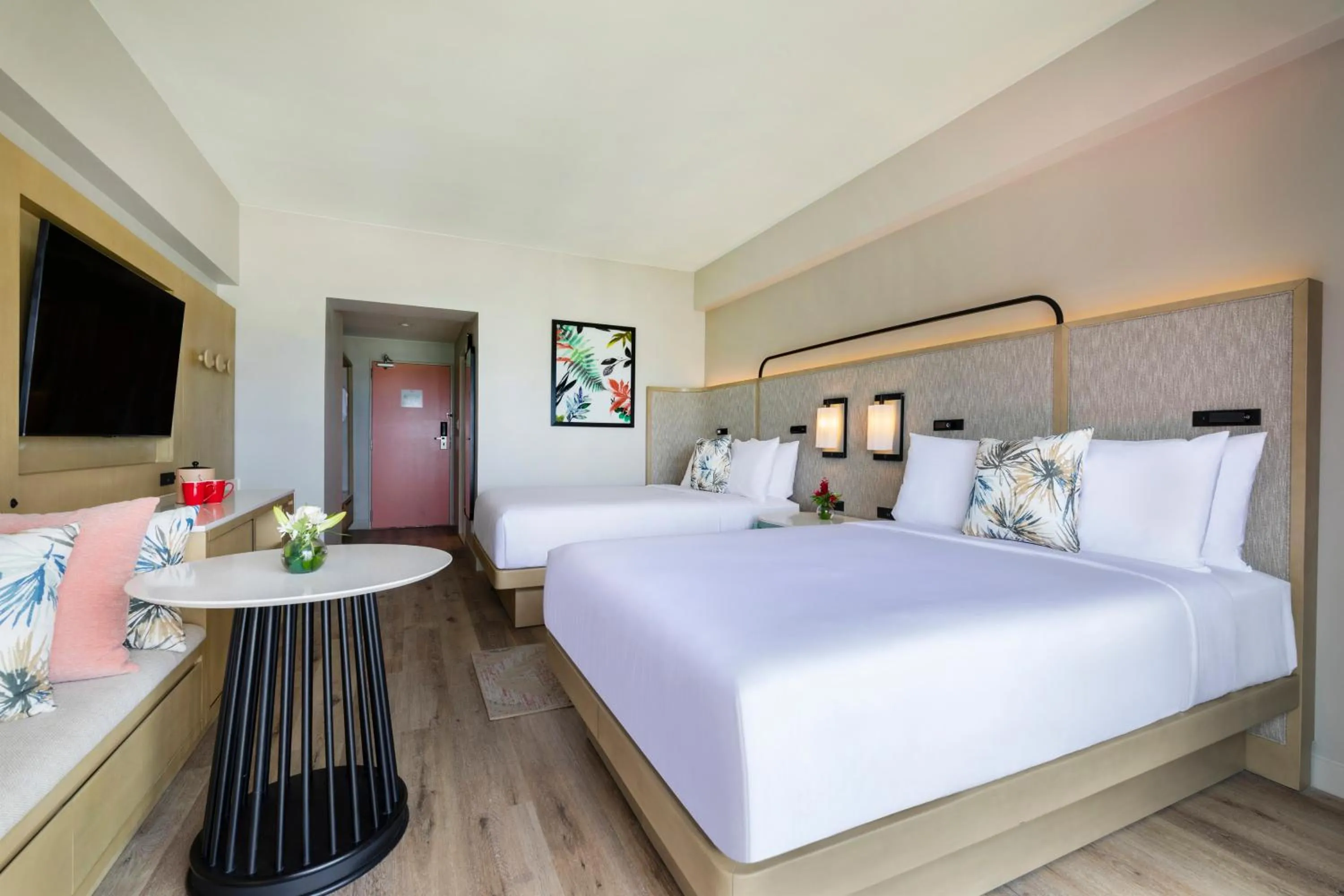 Bed in Crowne Plaza Resort Saipan