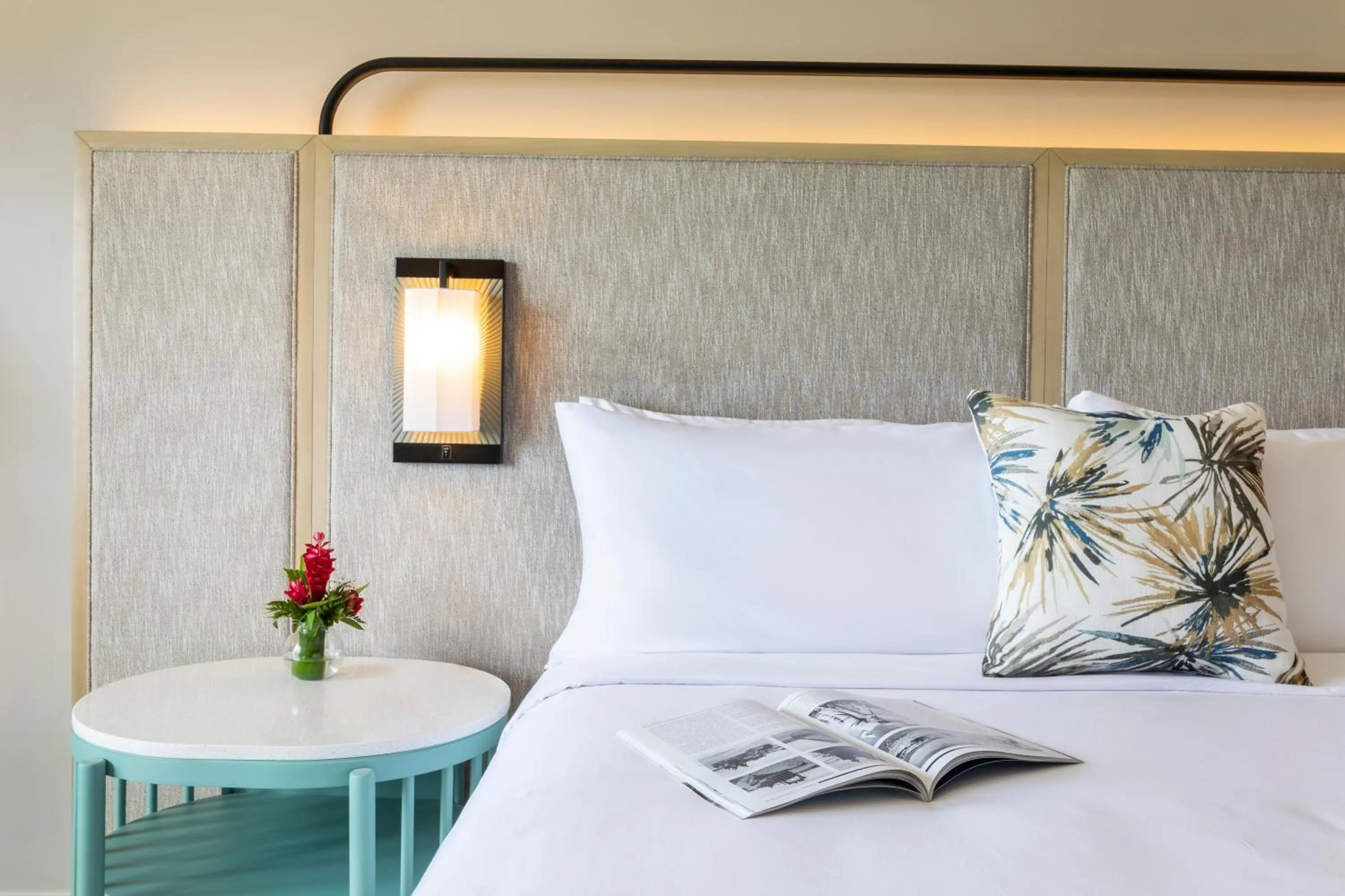 Guests, Bed in Crowne Plaza Resort Saipan