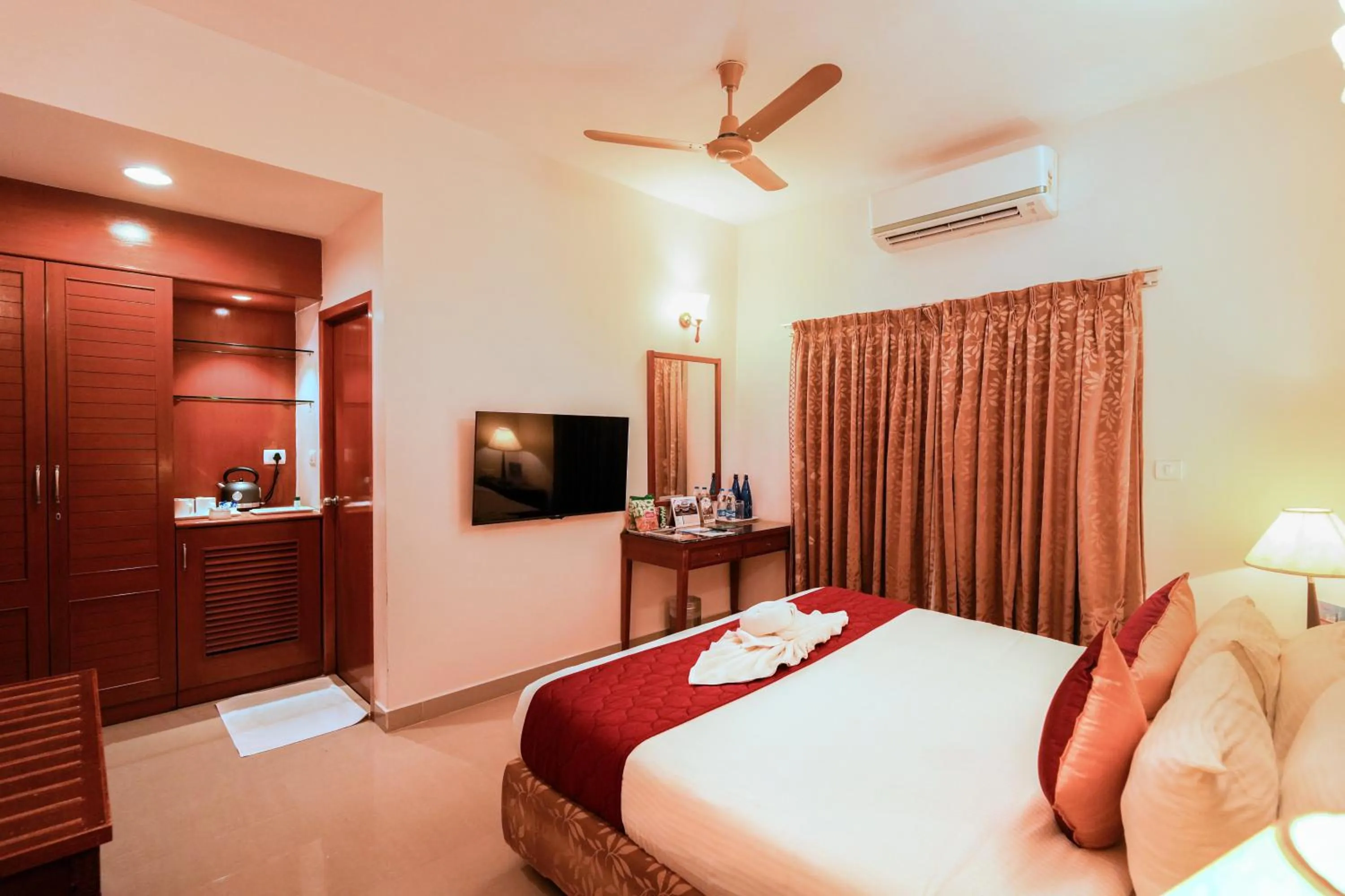 Bedroom, Bed in MGM Vailankanni