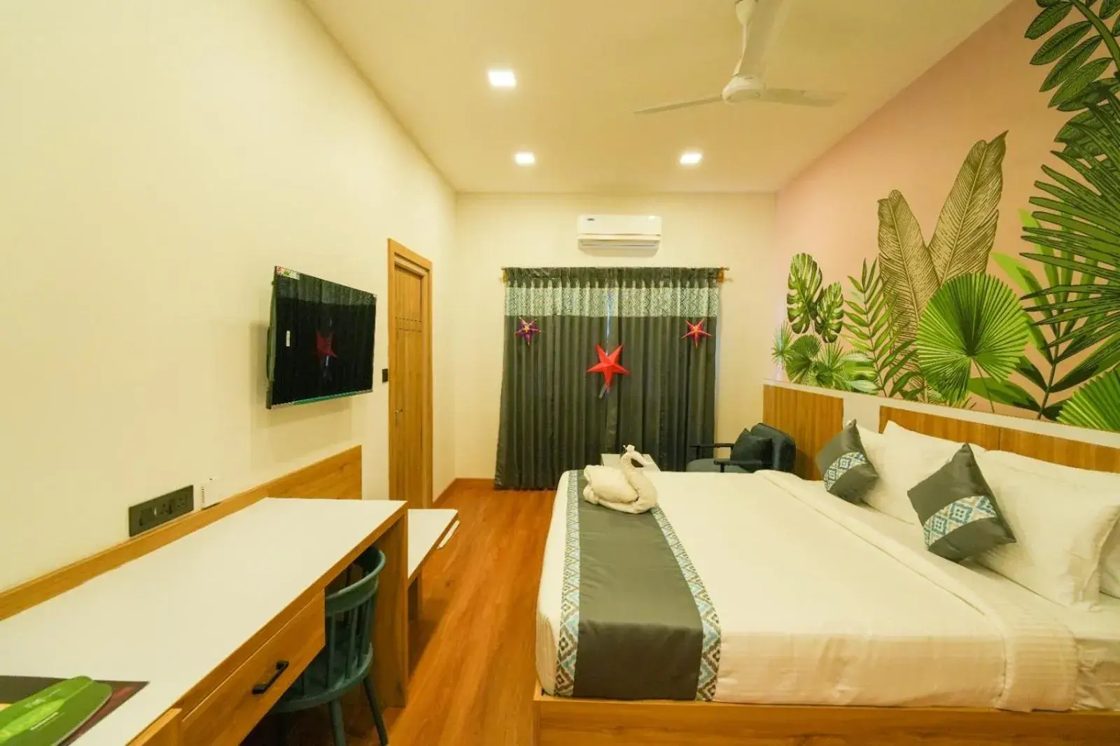 Bedroom, Bed in MGM Vailankanni Bedroom, Bed in MGM Vailankanni