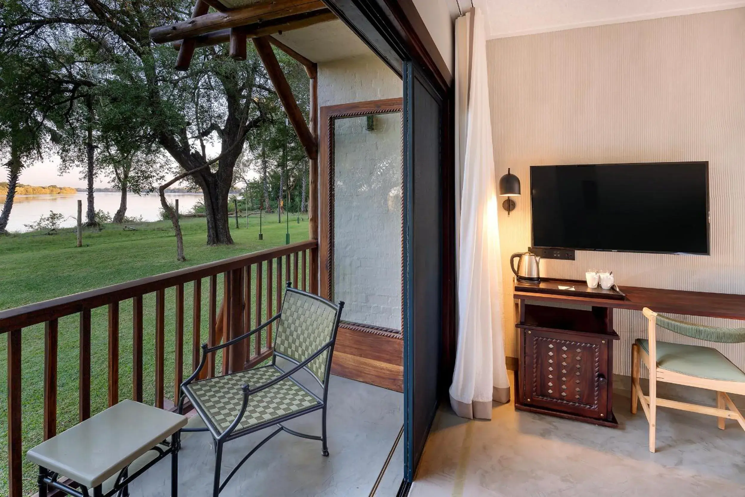 Deluxe Double Room in The David Livingstone Safari Lodge & Spa Deluxe Double Room in The David Livingstone Safari Lodge & Spa