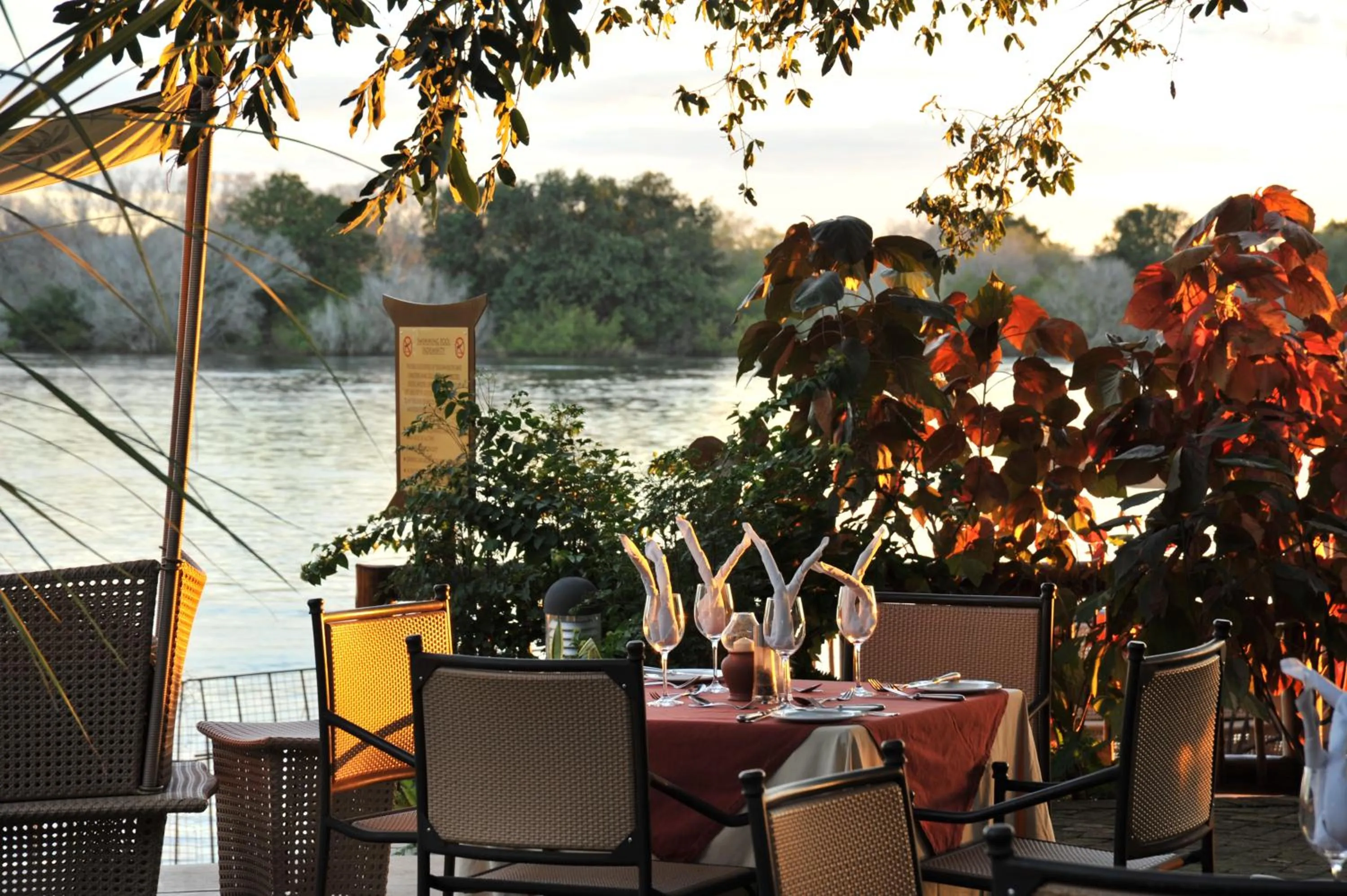 Restaurant/places to eat in The David Livingstone Safari Lodge & Spa