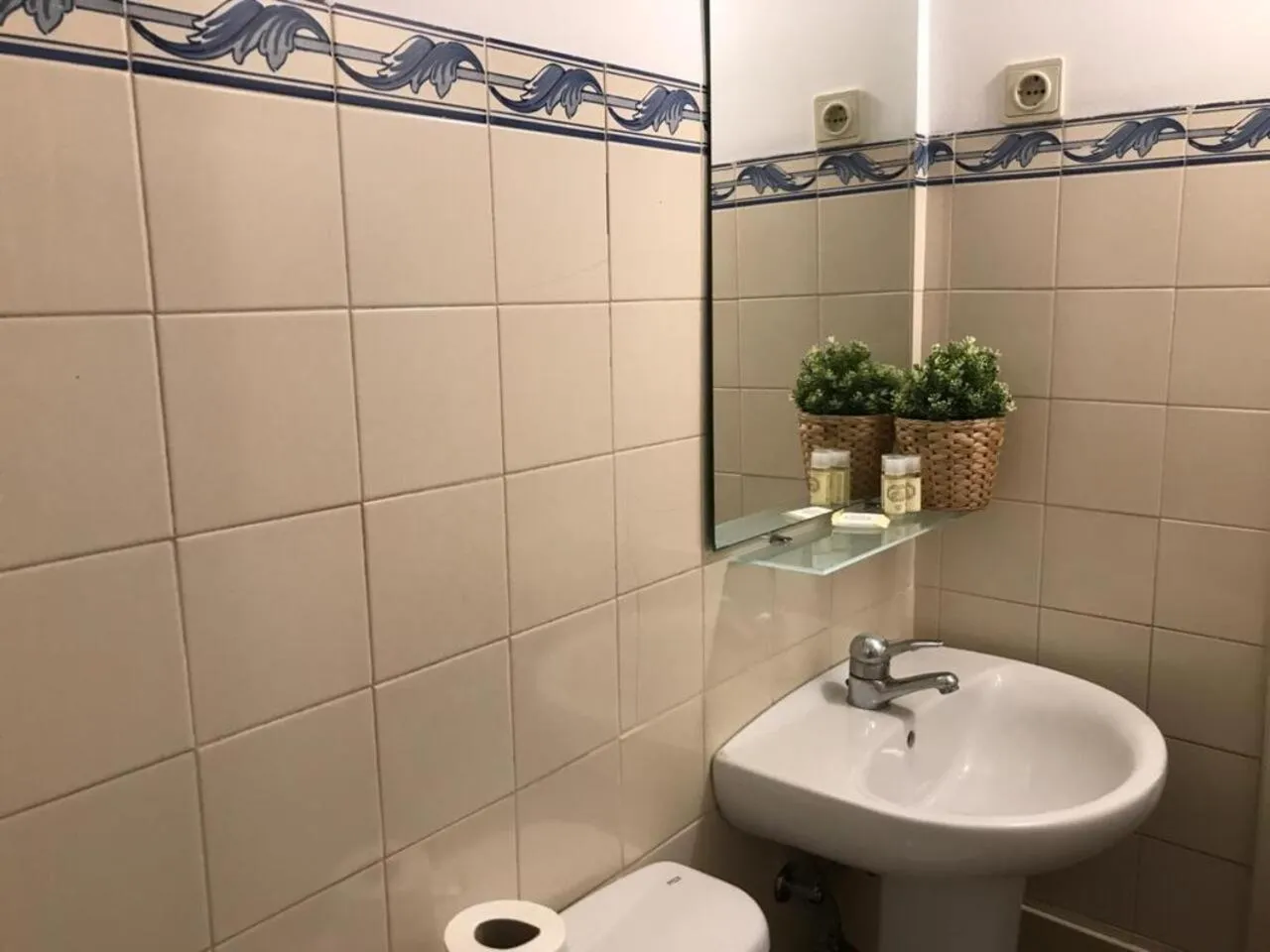 Bathroom in Apartments Center Santos