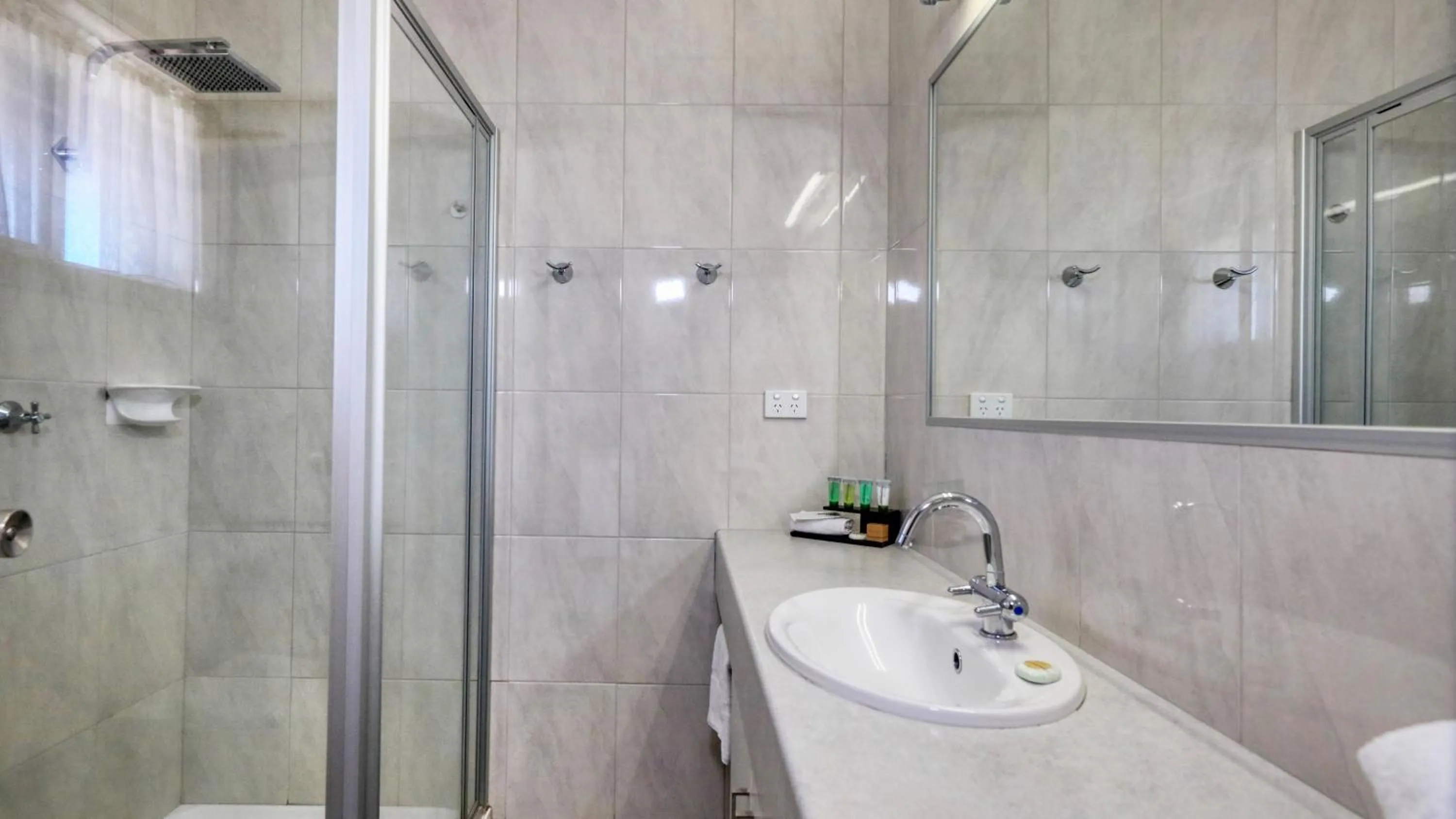 Shower in Glider City Motel Benalla