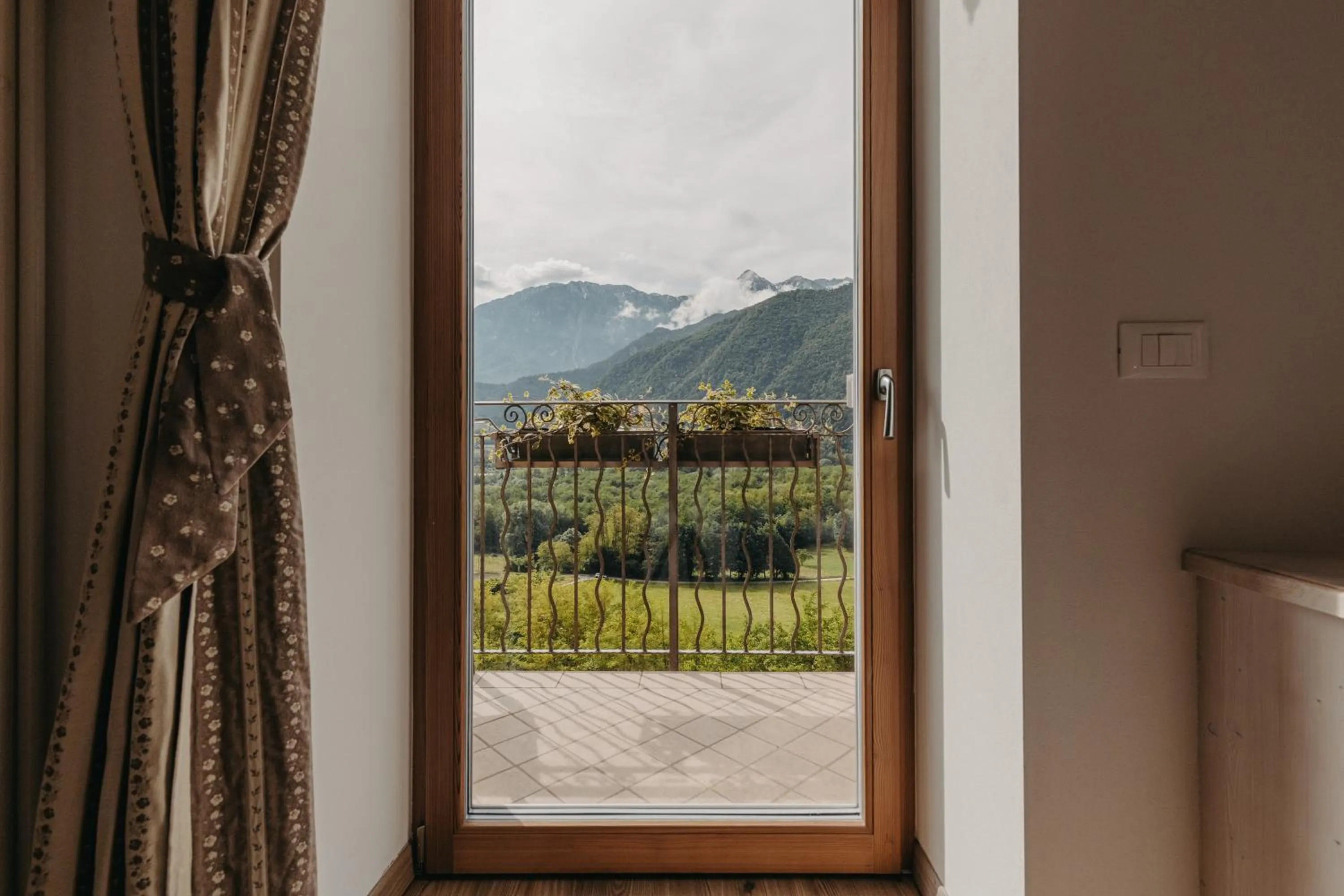 Day in Coronata Haus