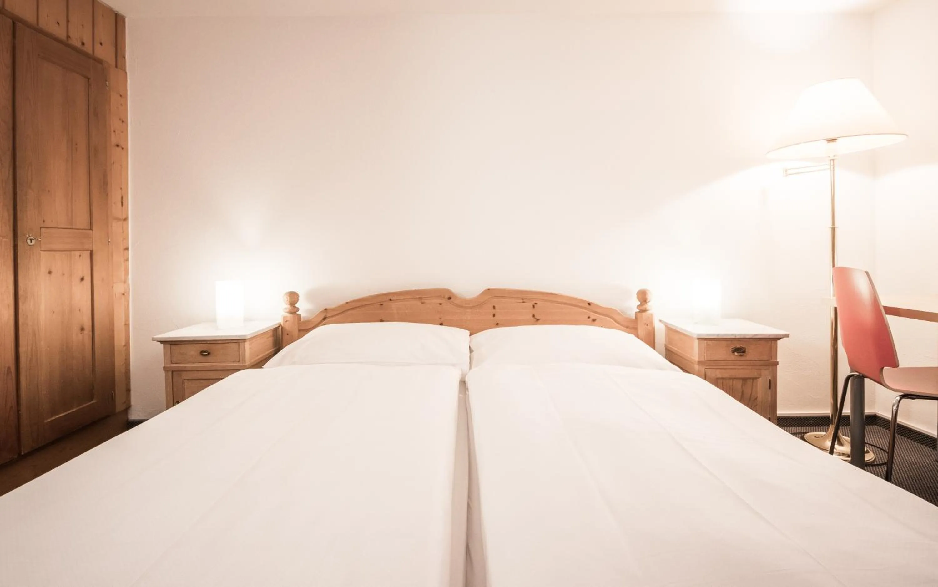 Photo of the whole room, Bed in Davoser Hüsli by Mountain Hotels