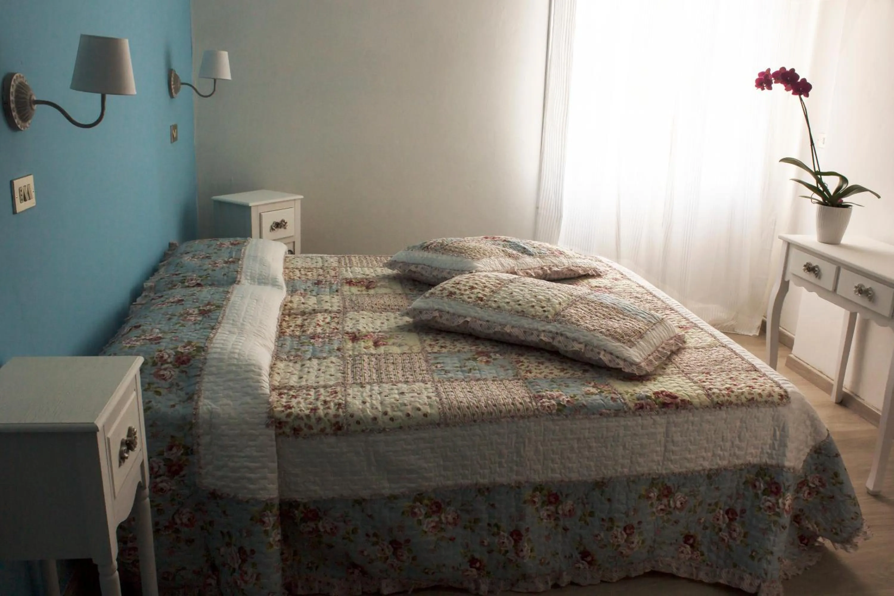 Bed in Hotel Santiago