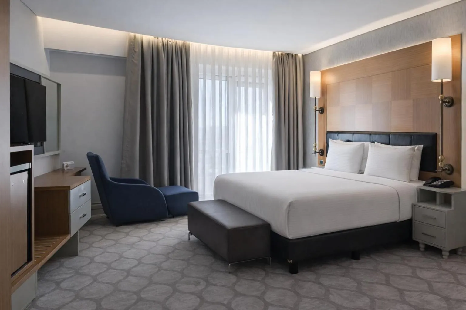 Photo of the whole room, Bed in Istanbul Gonen Hotel